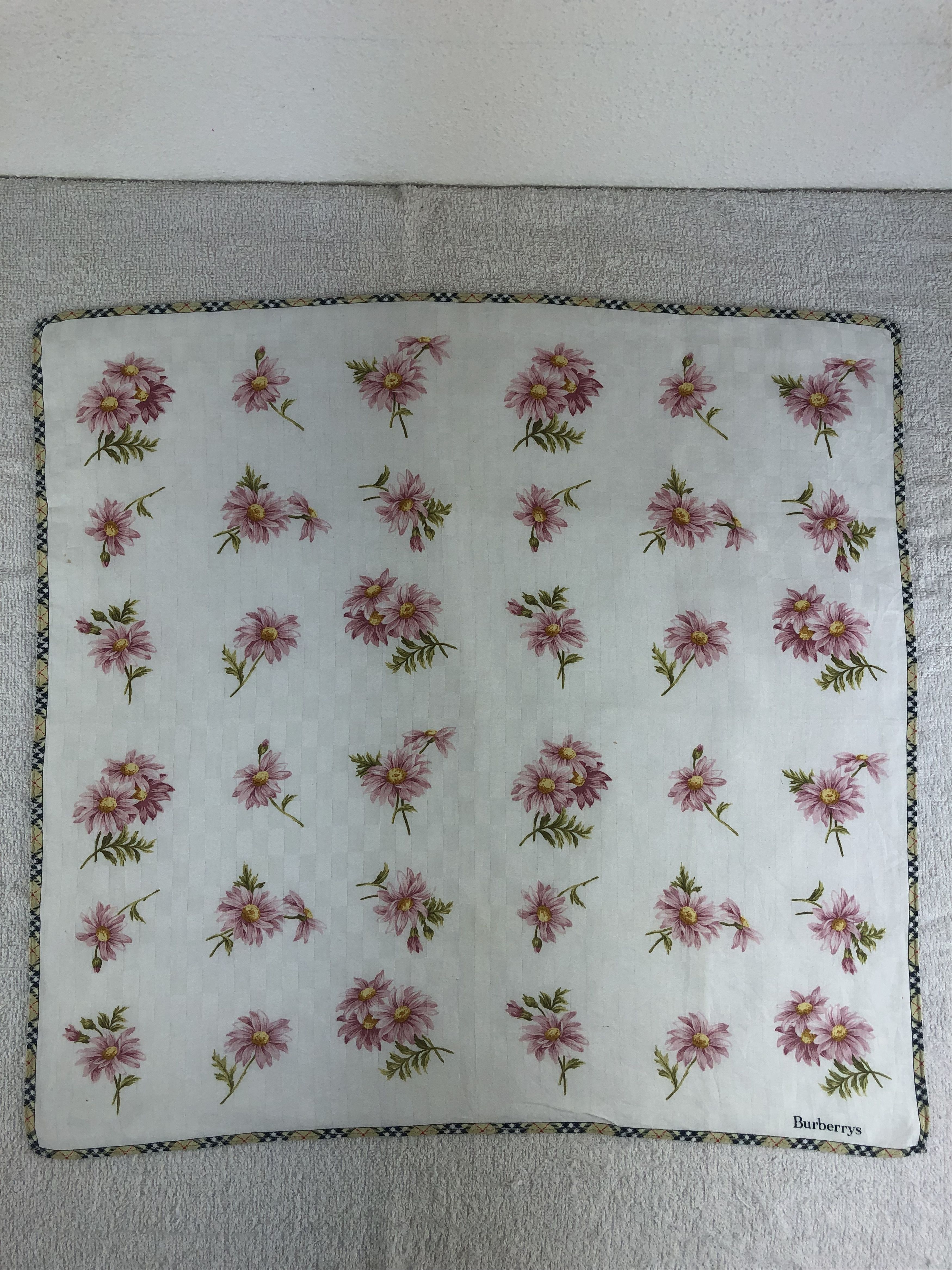 Burberry Burberry Handkerchief / Bandana / Neckerchief C062 Size ONE SIZE - 3 Thumbnail