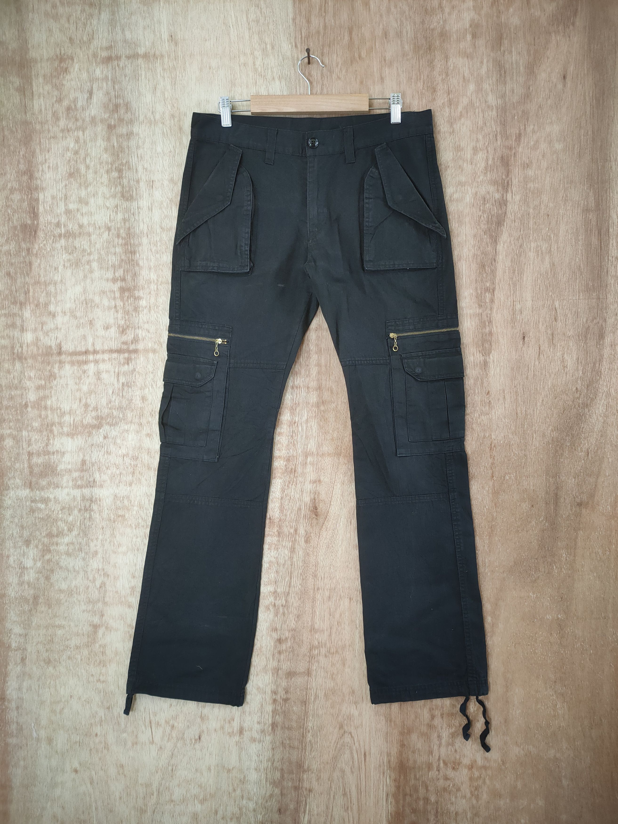 Takeo Kikuchi VINTAGE BLACK TAKEO KIKUCHI CARGO PANTS Size US 32 / EU 48 - 1 Thumbnail