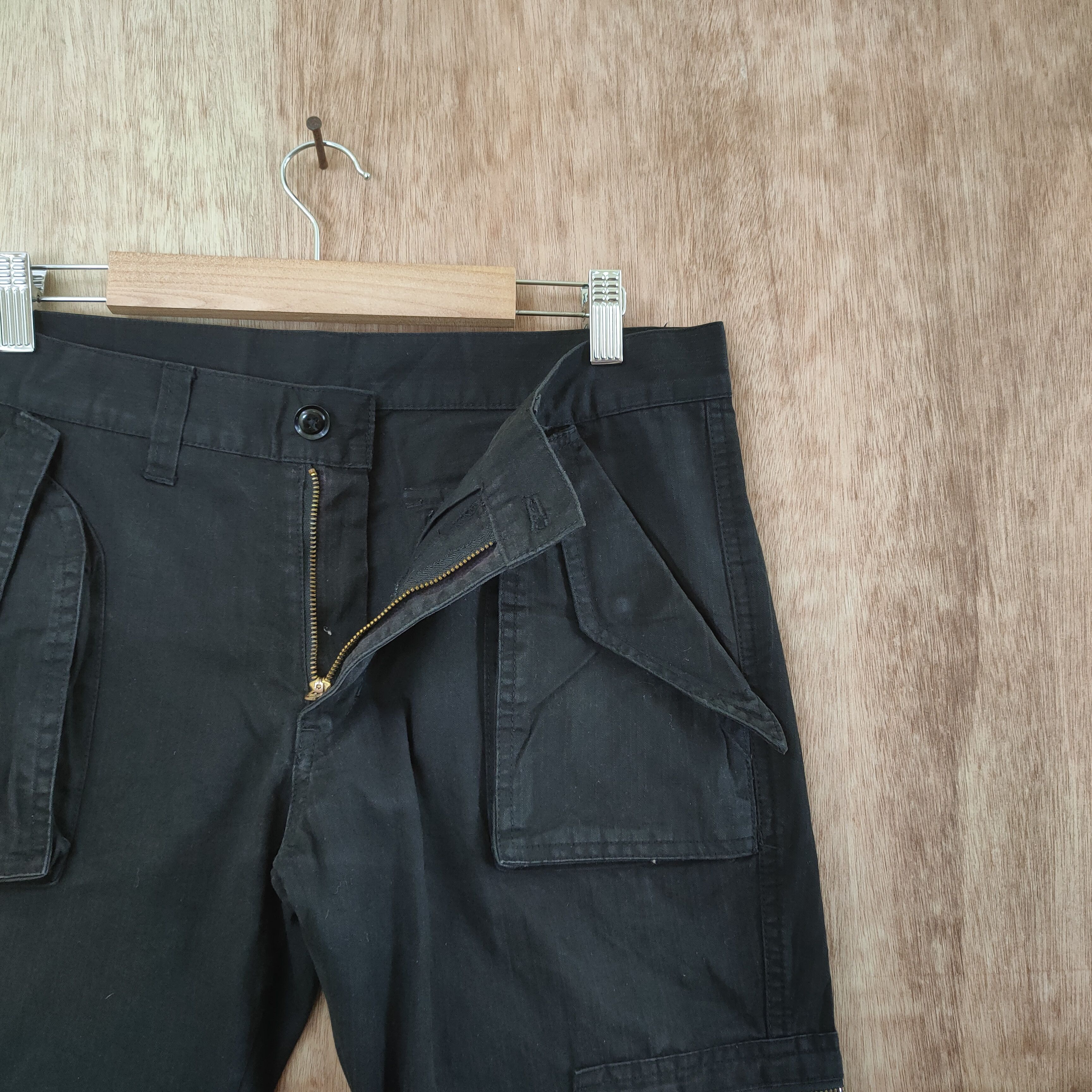 Takeo Kikuchi VINTAGE BLACK TAKEO KIKUCHI CARGO PANTS Size US 32 / EU 48 - 4 Thumbnail