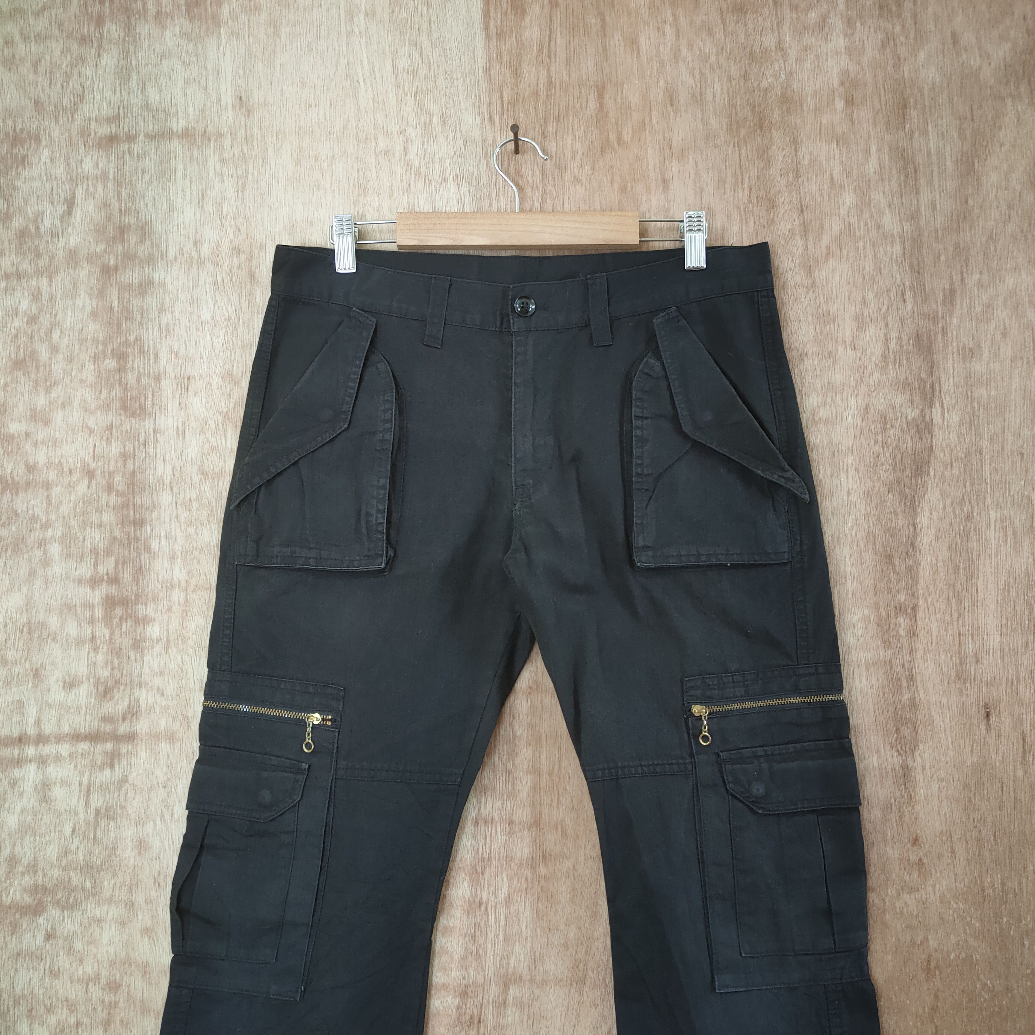 Takeo Kikuchi VINTAGE BLACK TAKEO KIKUCHI CARGO PANTS Size US 32 / EU 48 - 2 Thumbnail