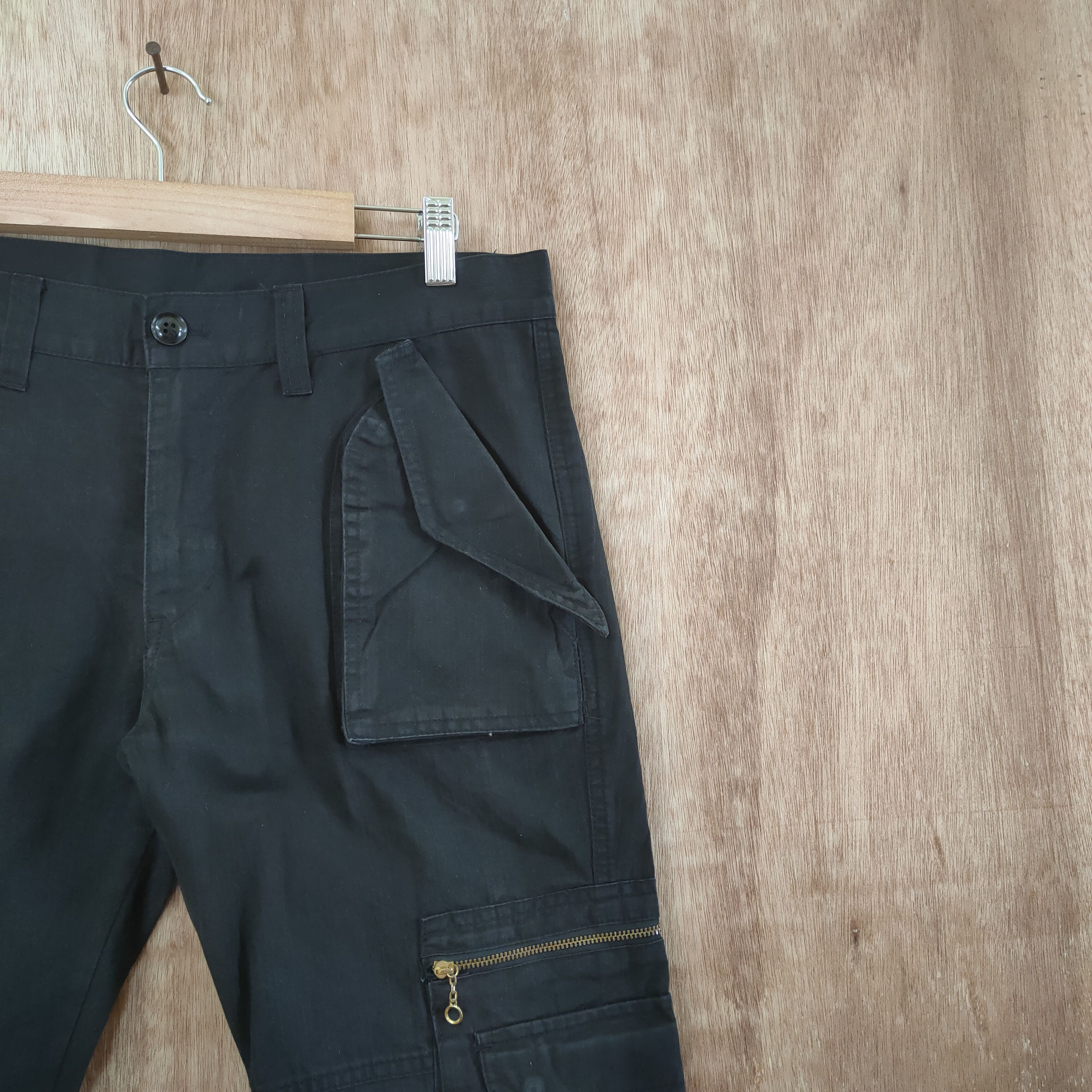 Takeo Kikuchi VINTAGE BLACK TAKEO KIKUCHI CARGO PANTS Size US 32 / EU 48 - 6 Thumbnail