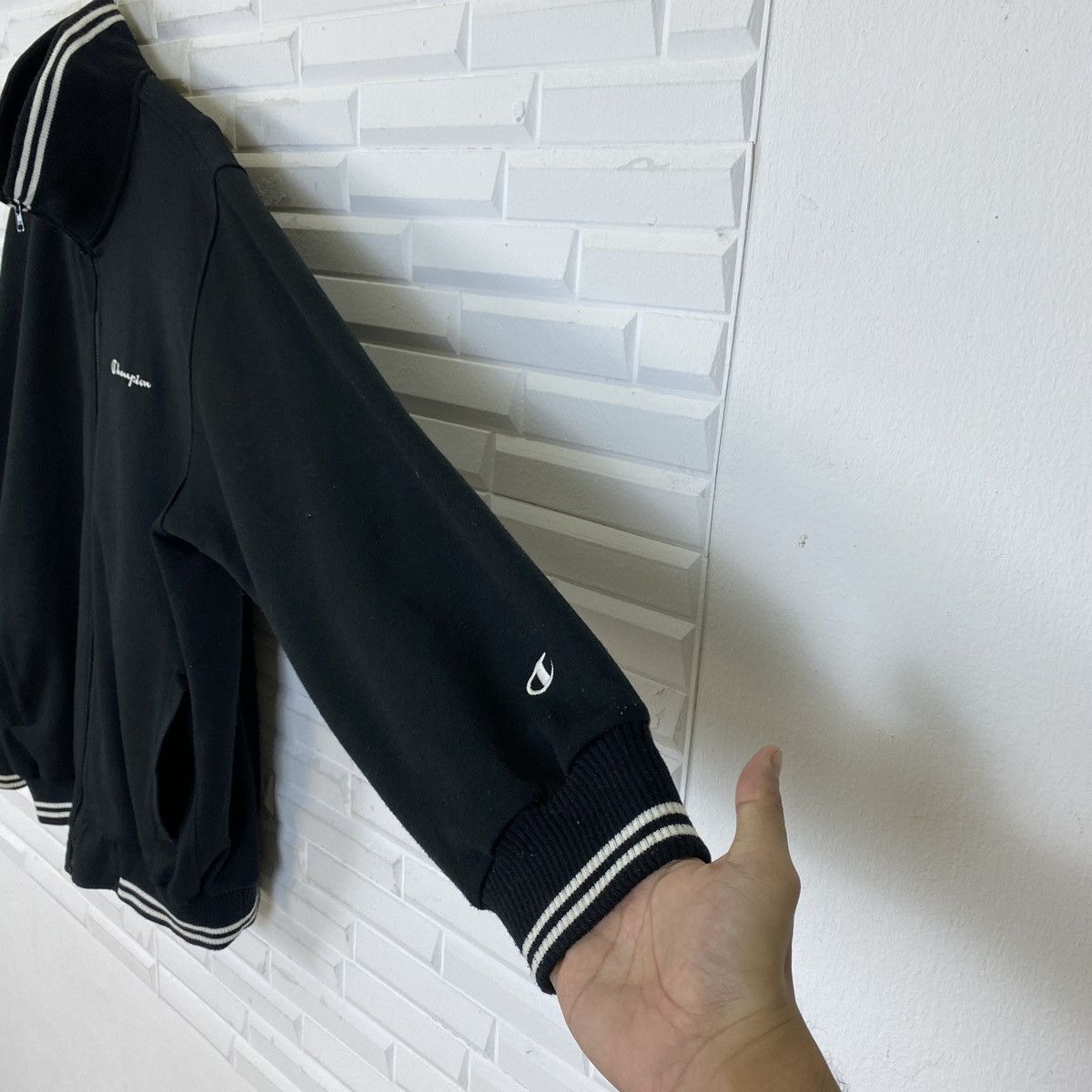 Champion Champion Oversized Embroidered Zipper Jacket Size US XXL / EU 58 / 5 - 12 Thumbnail