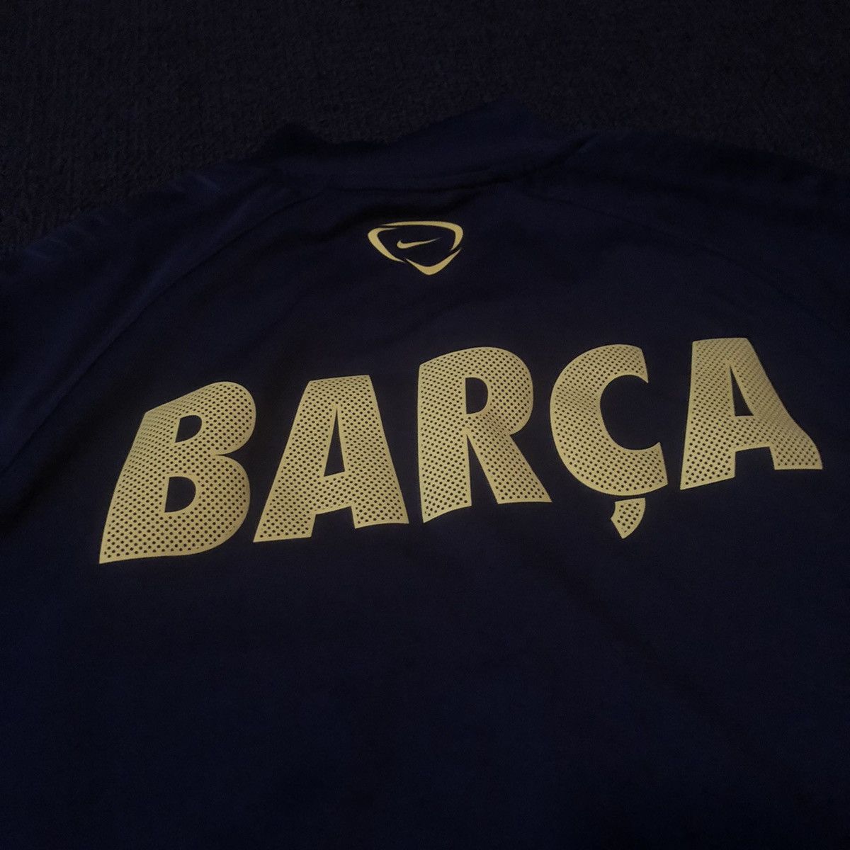Nike Vintage Nike FC Barcelona Barca Soccer Zip Up Dri fit Jacket Size US M / EU 48-50 / 2 - 12 Thumbnail
