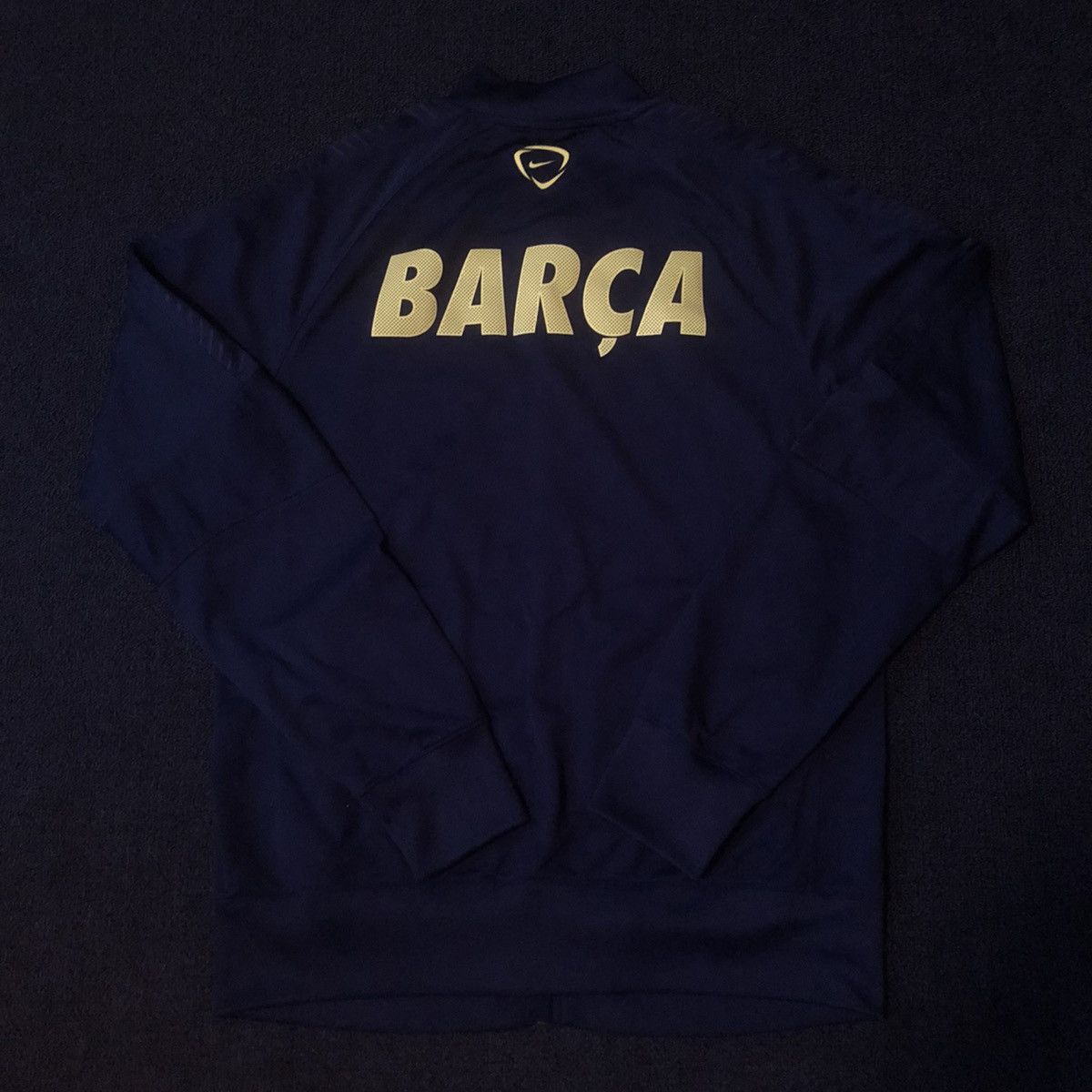 Nike Vintage Nike FC Barcelona Barca Soccer Zip Up Dri fit Jacket Size US M / EU 48-50 / 2 - 4 Thumbnail