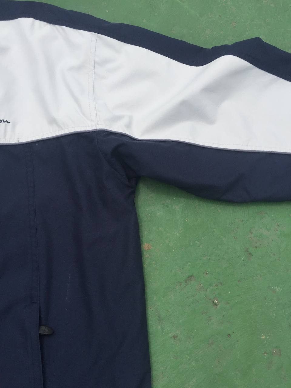 Champion Vintage Champion Oversized Script Logo Windbreaker Size US L / EU 52-54 / 3 - 7 Thumbnail