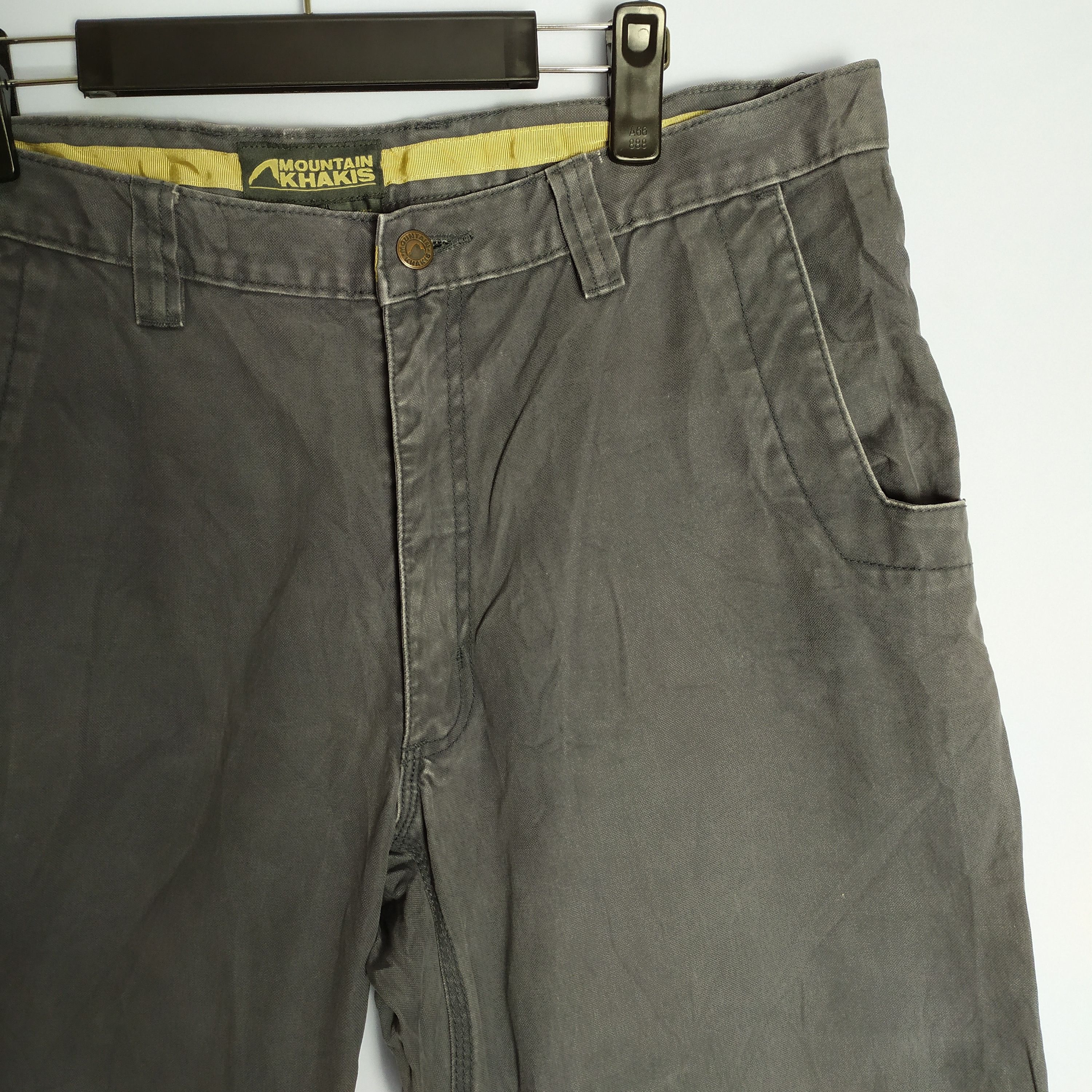 Japanese Brand MOUNTAIN KHAKIS CARPENTER CARGO PANTS Size US 36 / EU 52 - 2 Thumbnail
