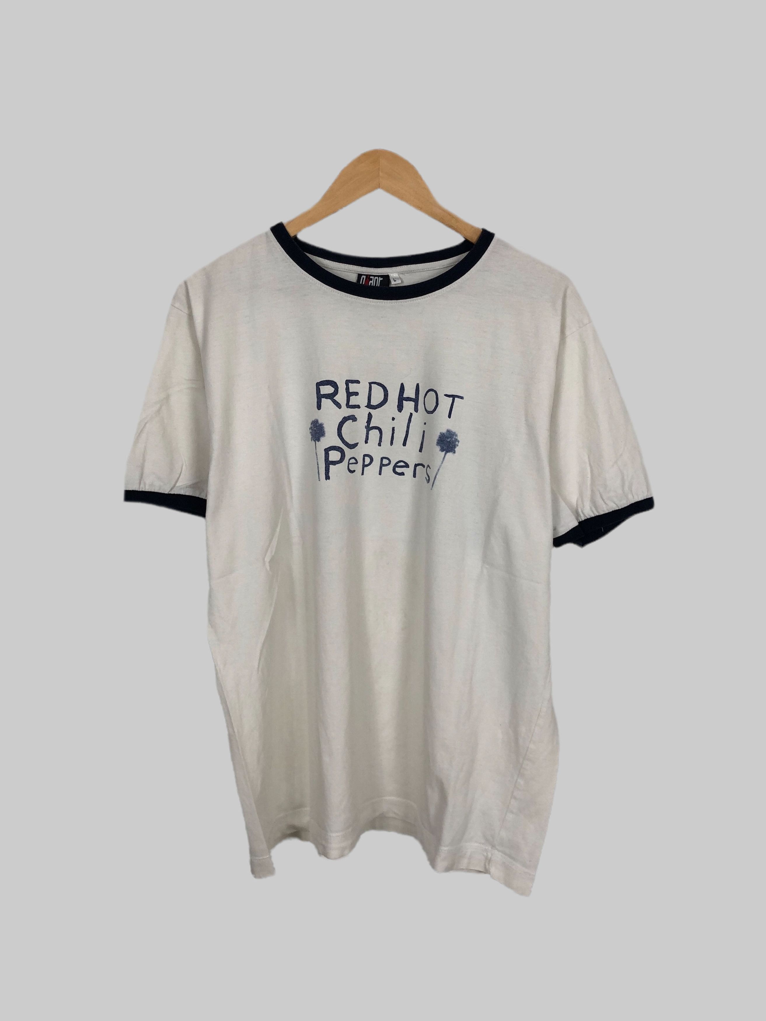 image of Band Tees x Rock T Shirt Vintage 00S Red Hot Chili Peppers (Green Day Pearl Jam) in White (Size Lar