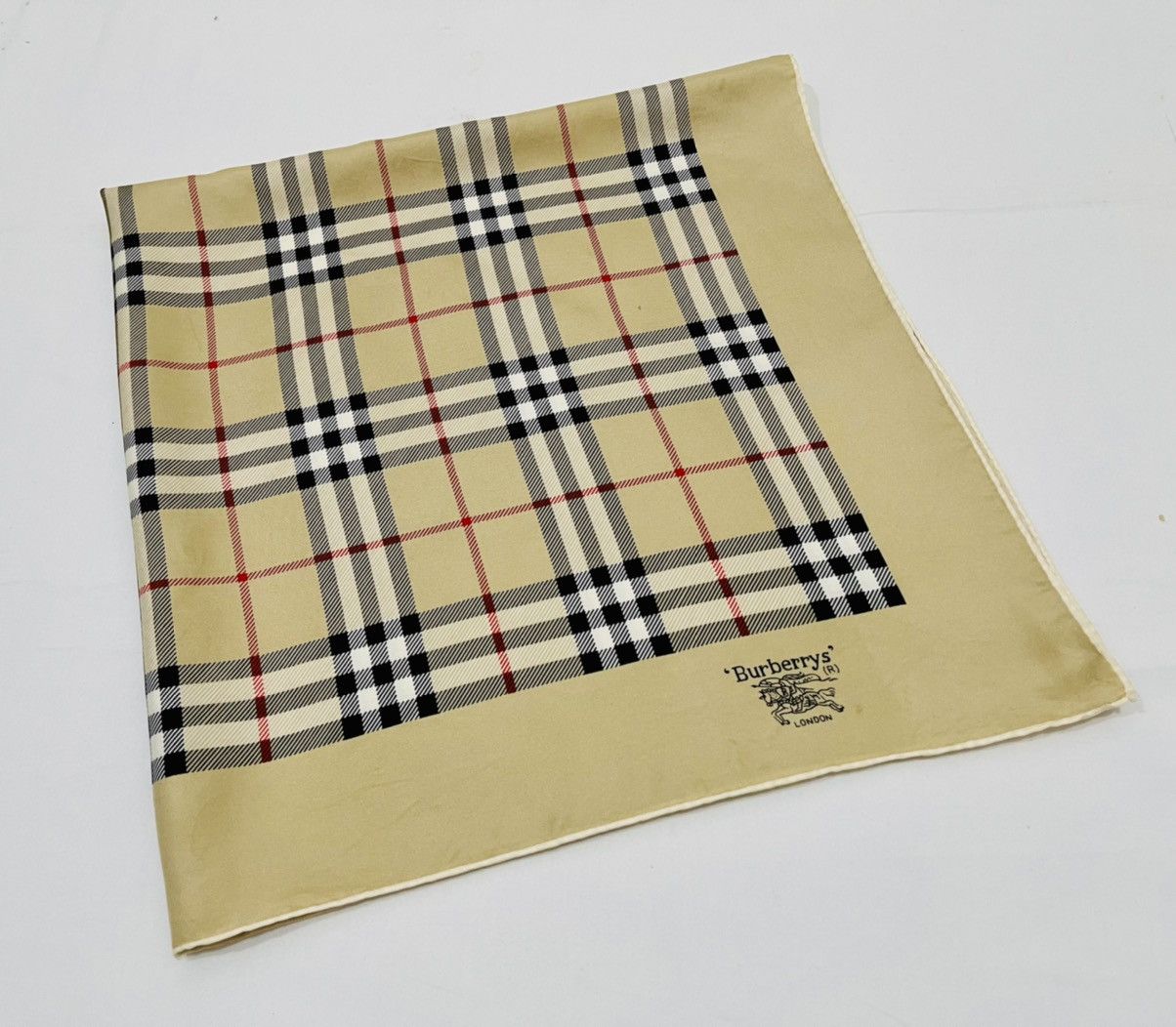Burberry × Other BURBERRYS SILK SCARF Size ONE SIZE - 2 Thumbnail