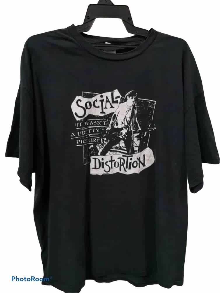 image of Band Tees x Rock T Shirt Vintage Social Distortion Skeleton Band Tee T Shirt in Black (Size 2XL)