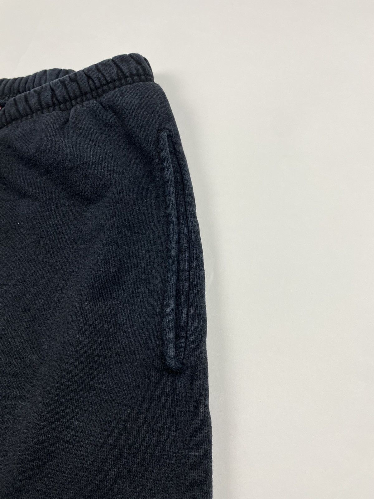 Playboy × Supreme 2016 Supreme Playboy Sweat Shorts Black Medium Size US 30 / EU 46 - 4 Thumbnail