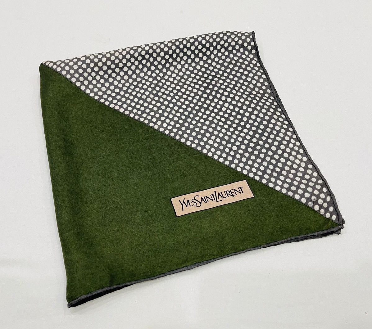 Other × Yves Saint Laurent YVES SAINT LAURENT SILK SCARF Size ONE SIZE - 2 Thumbnail