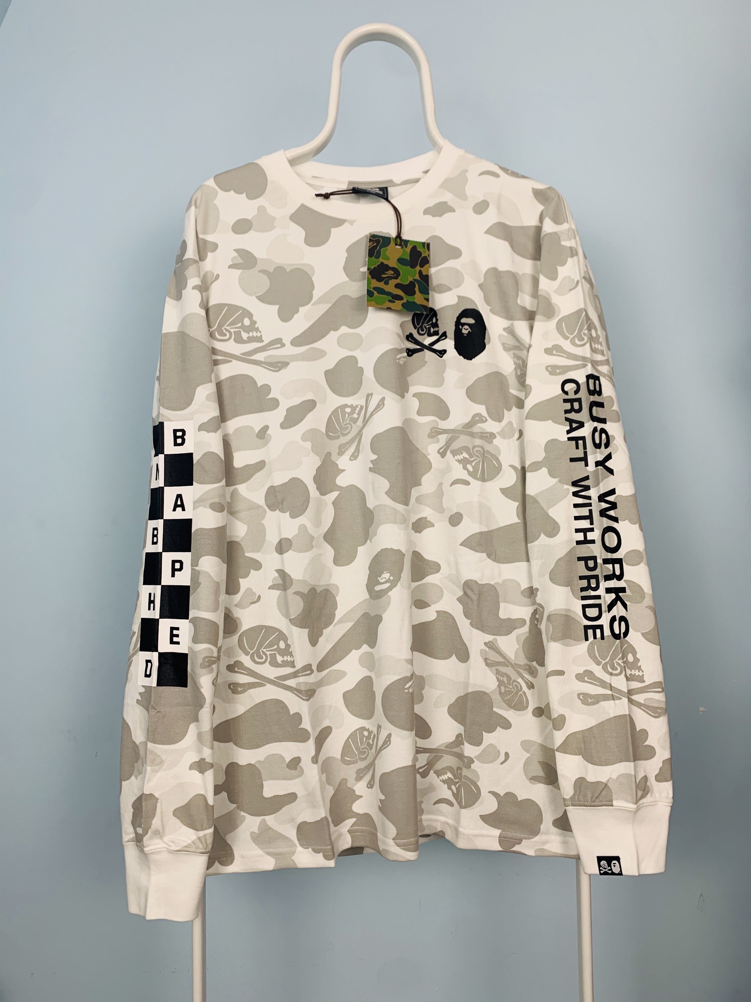 Bape × Neighborhood Bape Neighborhood White Skull Camo Longsleeve Shirt Xlarge Size US XL / EU 56 / 4 - 1 Thumbnail