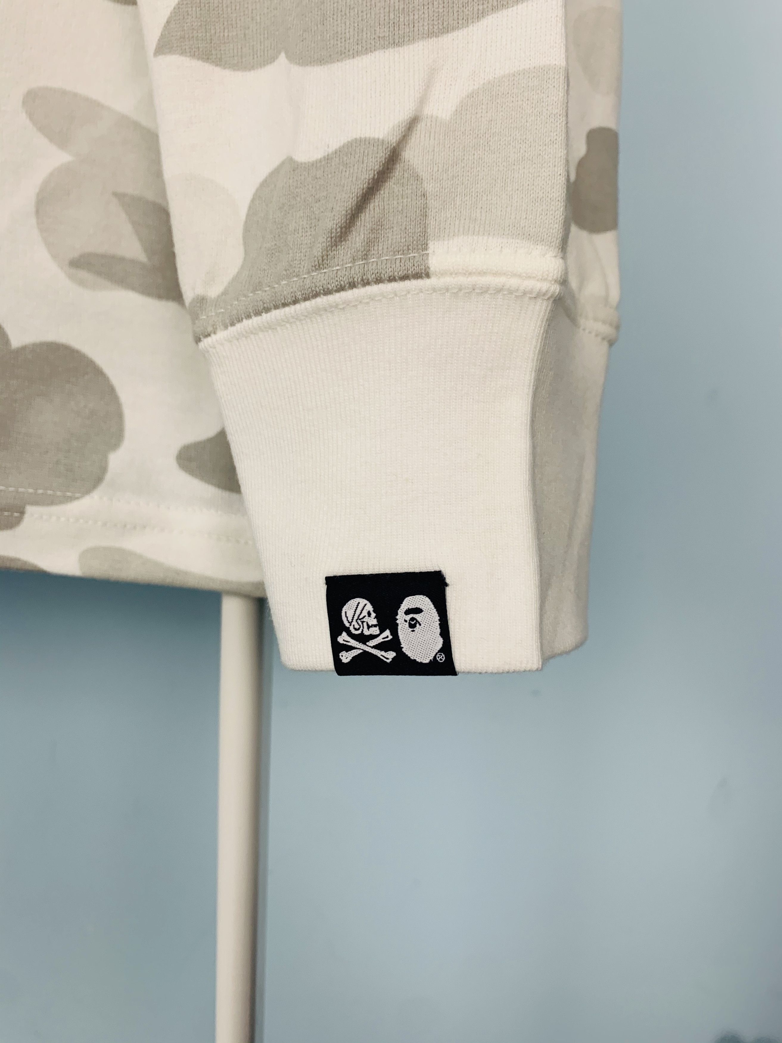 Bape × Neighborhood Bape Neighborhood White Skull Camo Longsleeve Shirt Xlarge Size US XL / EU 56 / 4 - 10 Thumbnail