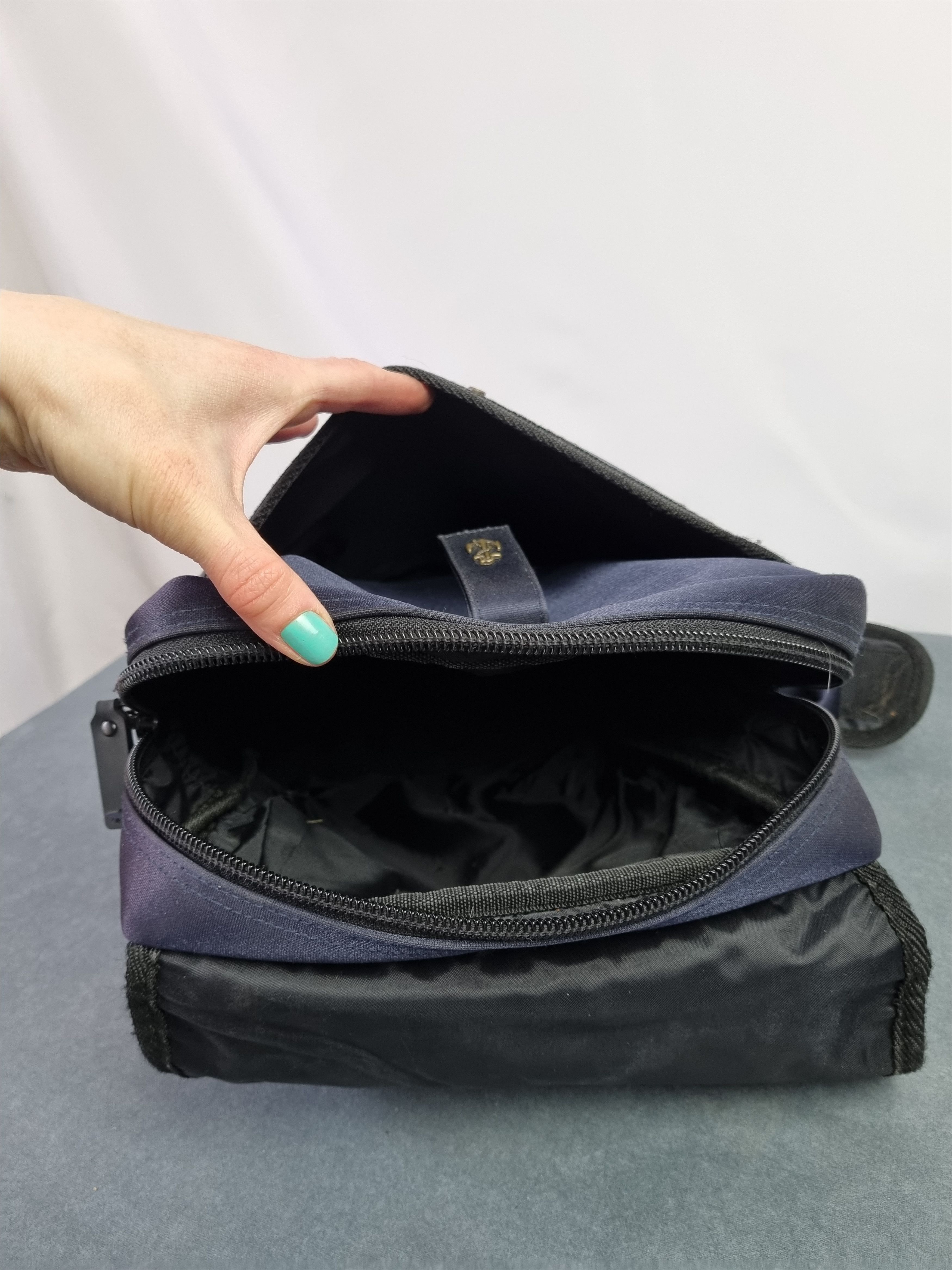 Paul & Shark × Vintage Paul & Shark Nylon Vintage Sling Utility Bag Size ONE SIZE - 7 Thumbnail