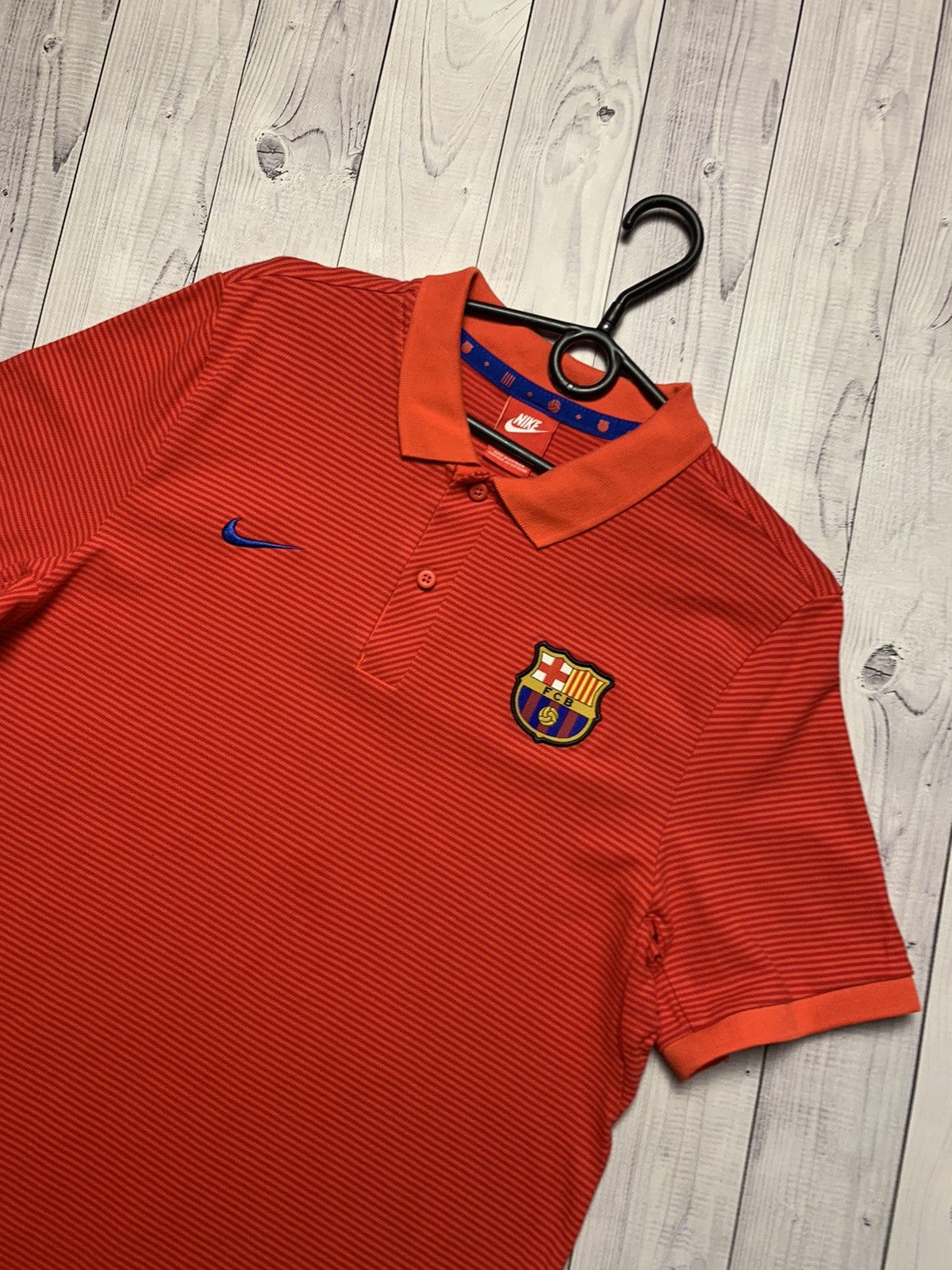 Nike Nike Barcelona striped red polo size M Size US M / EU 48-50 / 2 - 2 Thumbnail