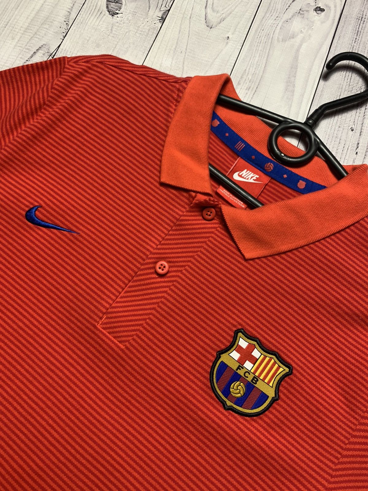 Nike Nike Barcelona striped red polo size M Size US M / EU 48-50 / 2 - 3 Thumbnail
