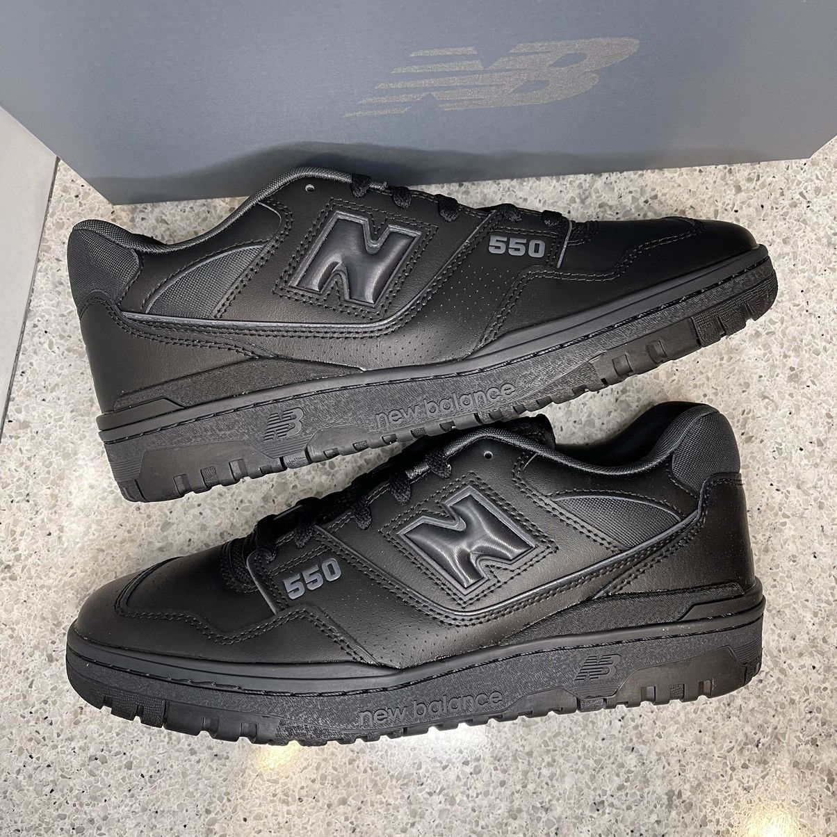 New Balance New Balance NB 550 - Tripe Black Size US 11 / EU 44 - 1 Thumbnail