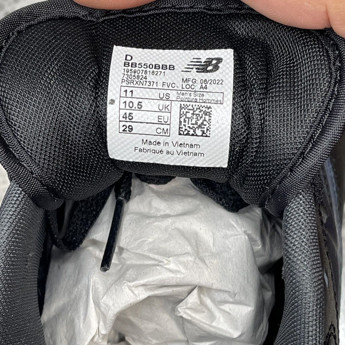 New Balance New Balance NB 550 - Tripe Black Size US 11 / EU 44 - 7 Thumbnail