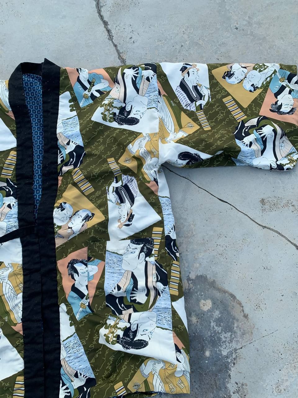 Japanese Brand Japanese Geisha Comic Strip Primaloft Reversible Kimono Size US L / EU 52-54 / 3 - 3 Thumbnail