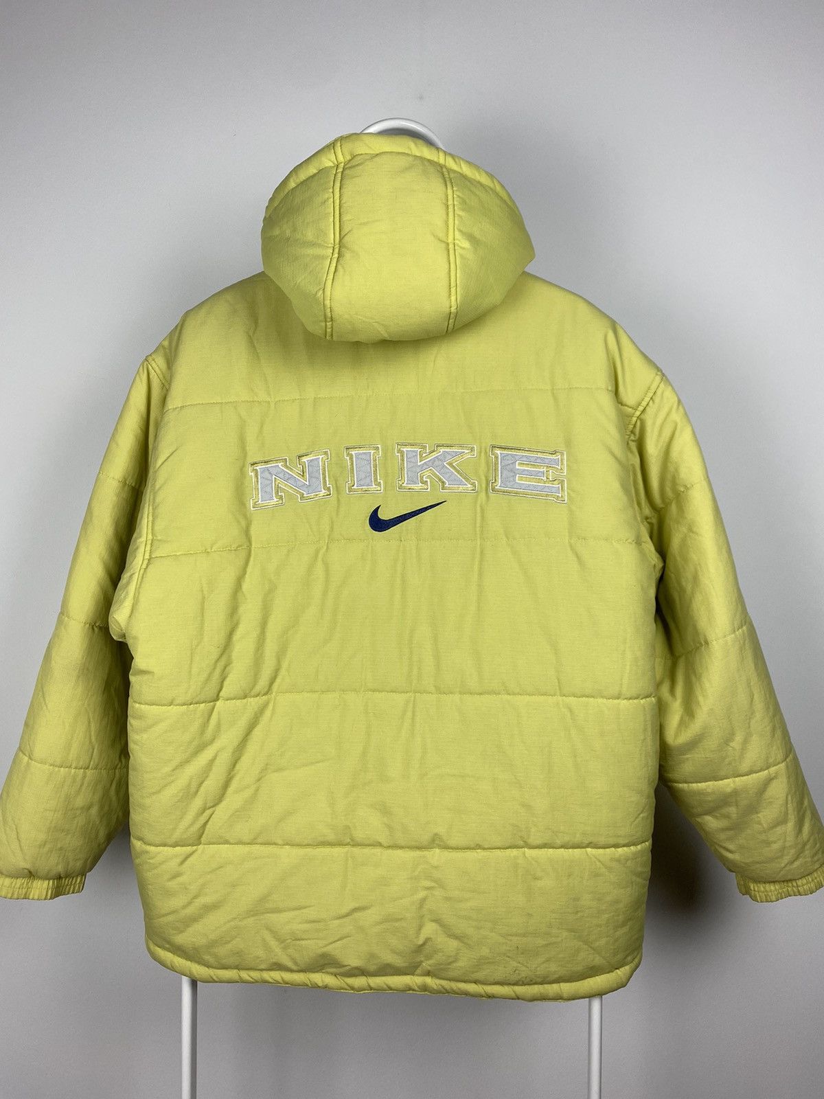 Nike 90s Nike vintage yellow puffer jacket spell out big logo Size US M / EU 48-50 / 2 - 1 Thumbnail