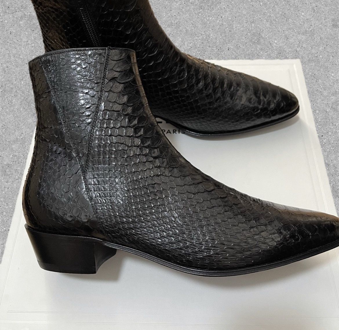 セリーヌJACNO BOOTS Celine Jacno Shiny Calfskin Back Buckle Zipped Black Boot