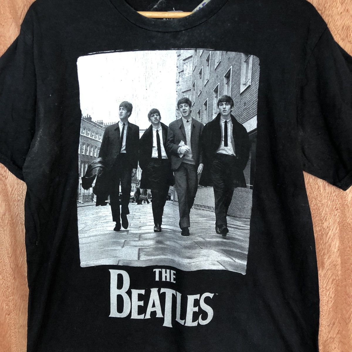 Band Tees DLL The Beatles Black Short Sleeve Shirt #2135 Size US L / EU 52-54 / 3 - 8 Thumbnail