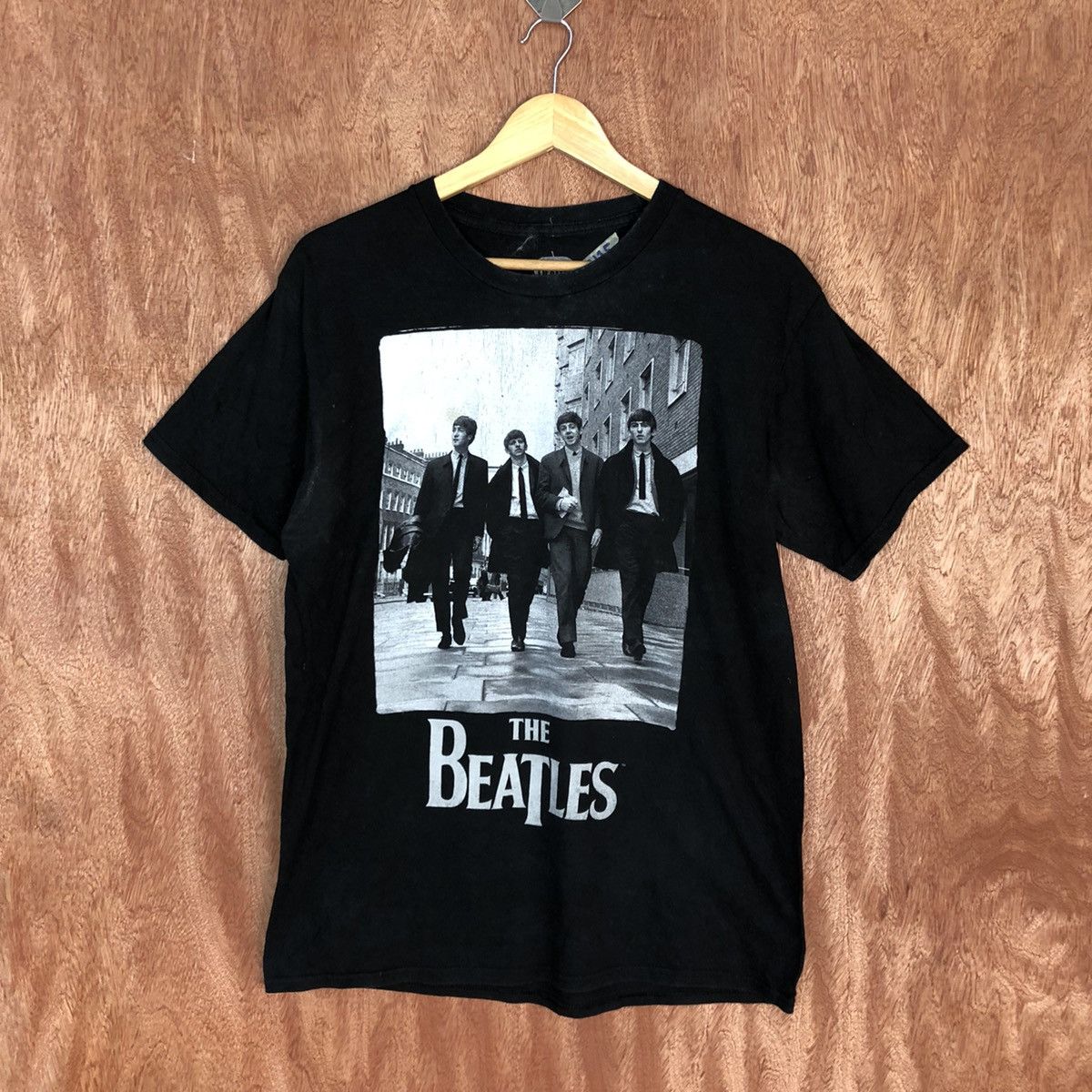 Band Tees DLL The Beatles Black Short Sleeve Shirt #2135 Size US L / EU 52-54 / 3 - 3 Thumbnail