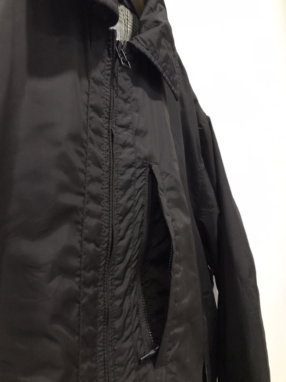 Other Uniqlo Bomber Air tech olive green Jacket Size US M / EU 48-50 / 2 - 8 Thumbnail