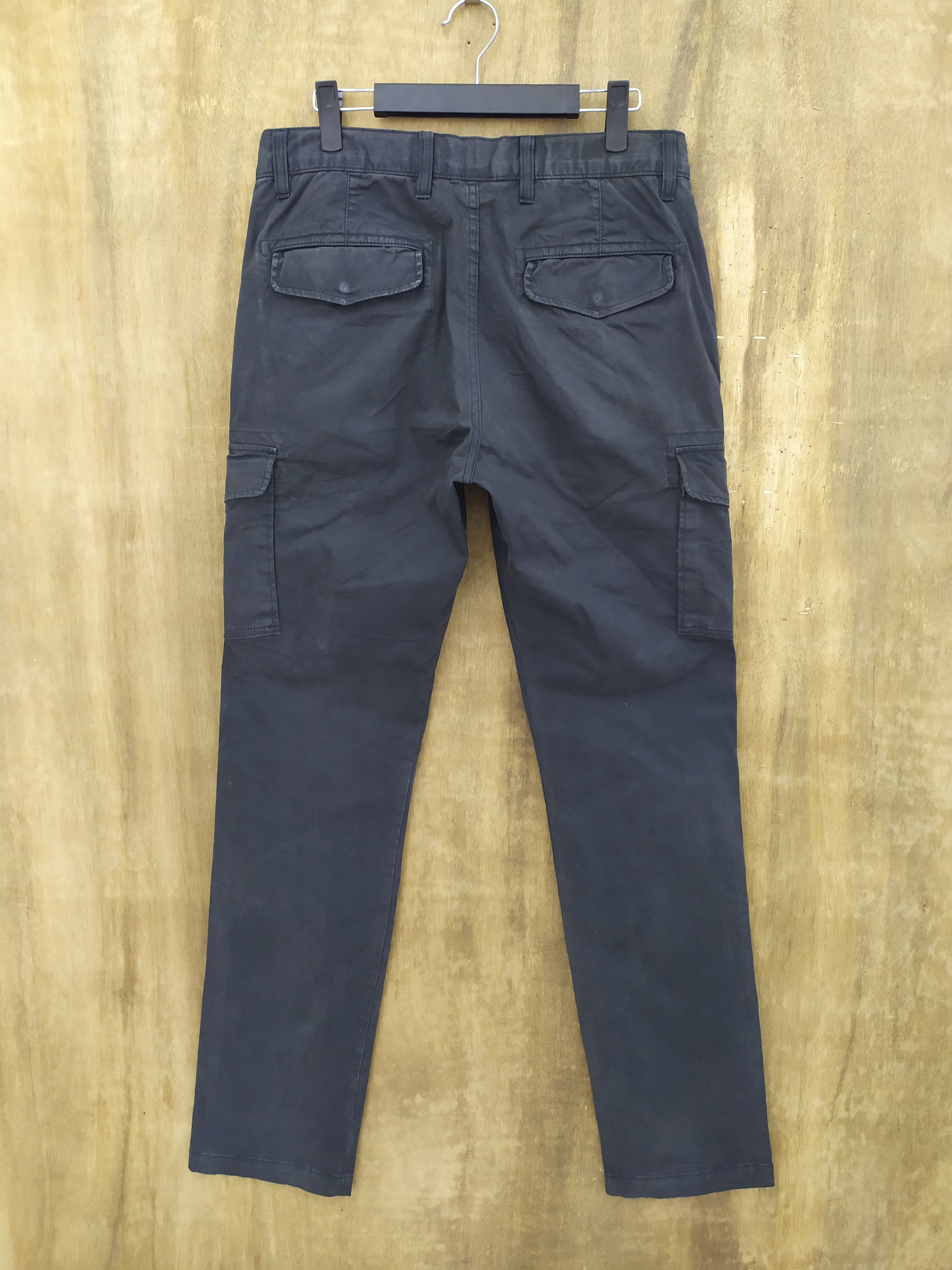 Japanese Brand JAPAN BLACK SKINNY CARGO PANTS Size US 30 / EU 46 - 8 Thumbnail