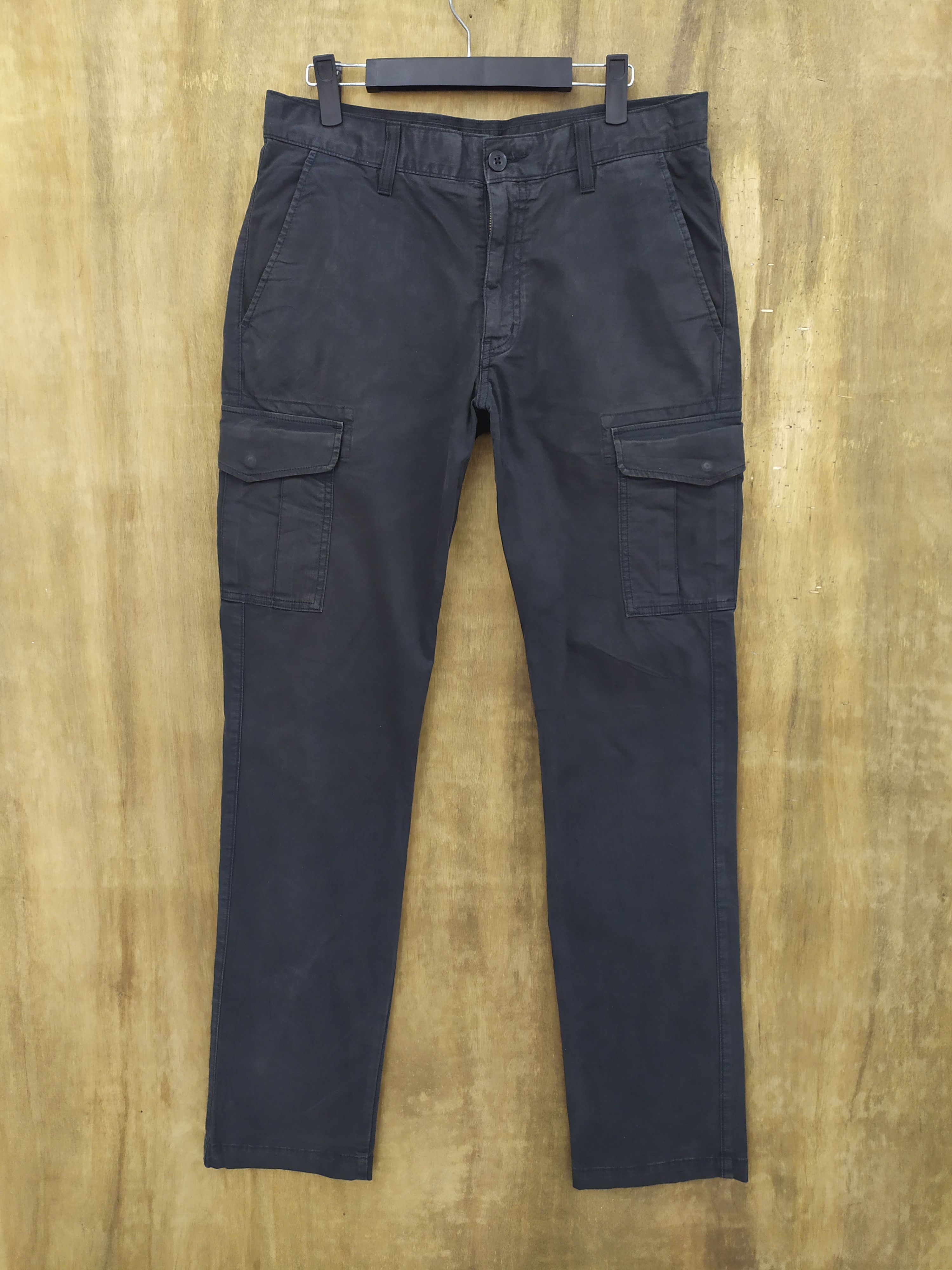 Japanese Brand JAPAN BLACK SKINNY CARGO PANTS Size US 30 / EU 46 - 1 Thumbnail