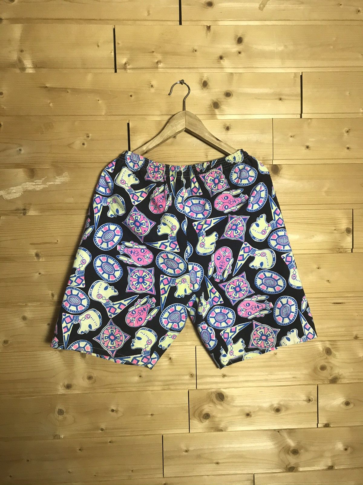 Vintage Vintage graphics shorts Size US 34 / EU 50 - 1 Thumbnail