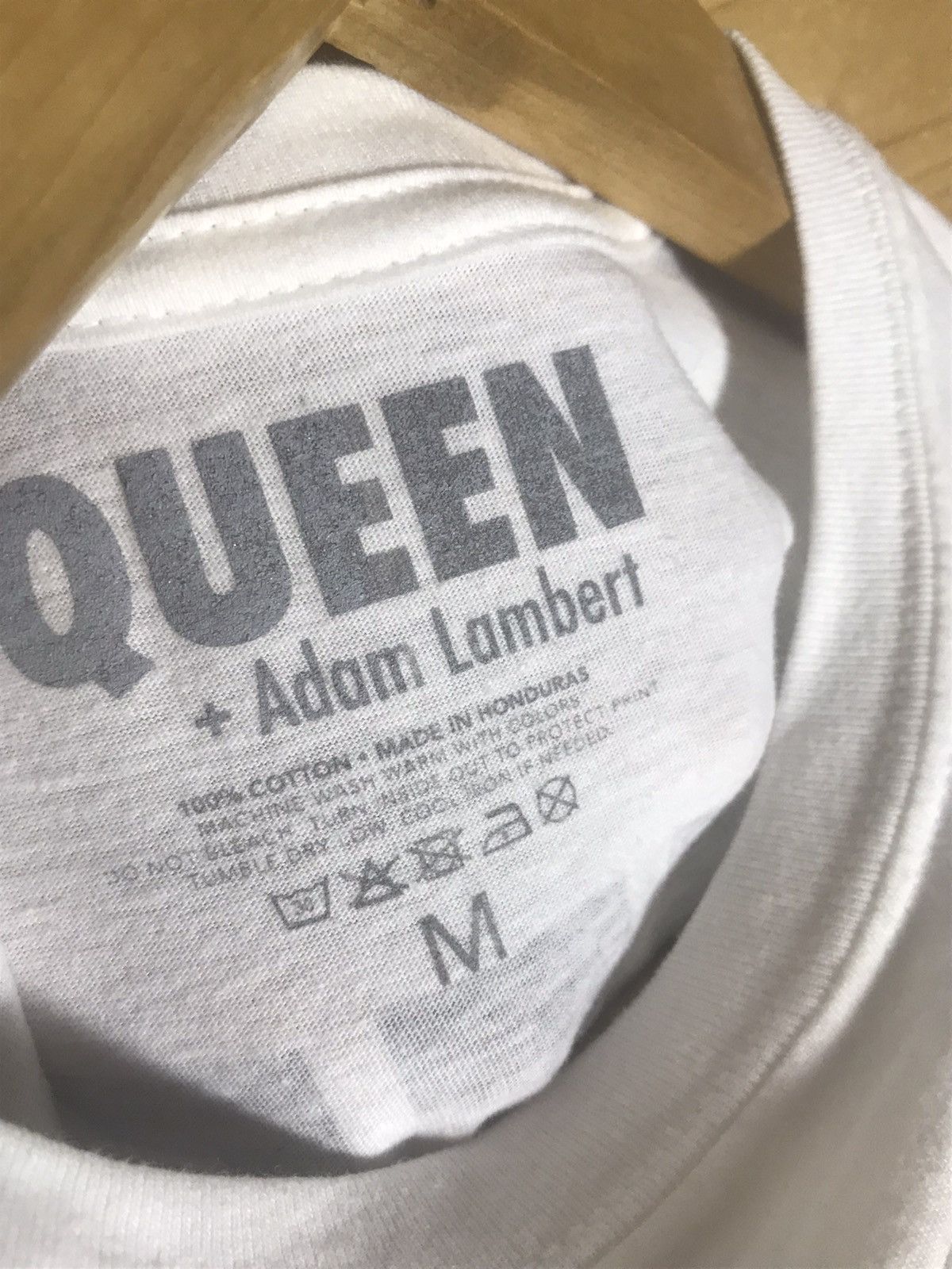 Vintage Queen X Adam Lambert tour t-shirt Size US S / EU 44-46 / 1 - 6 Thumbnail