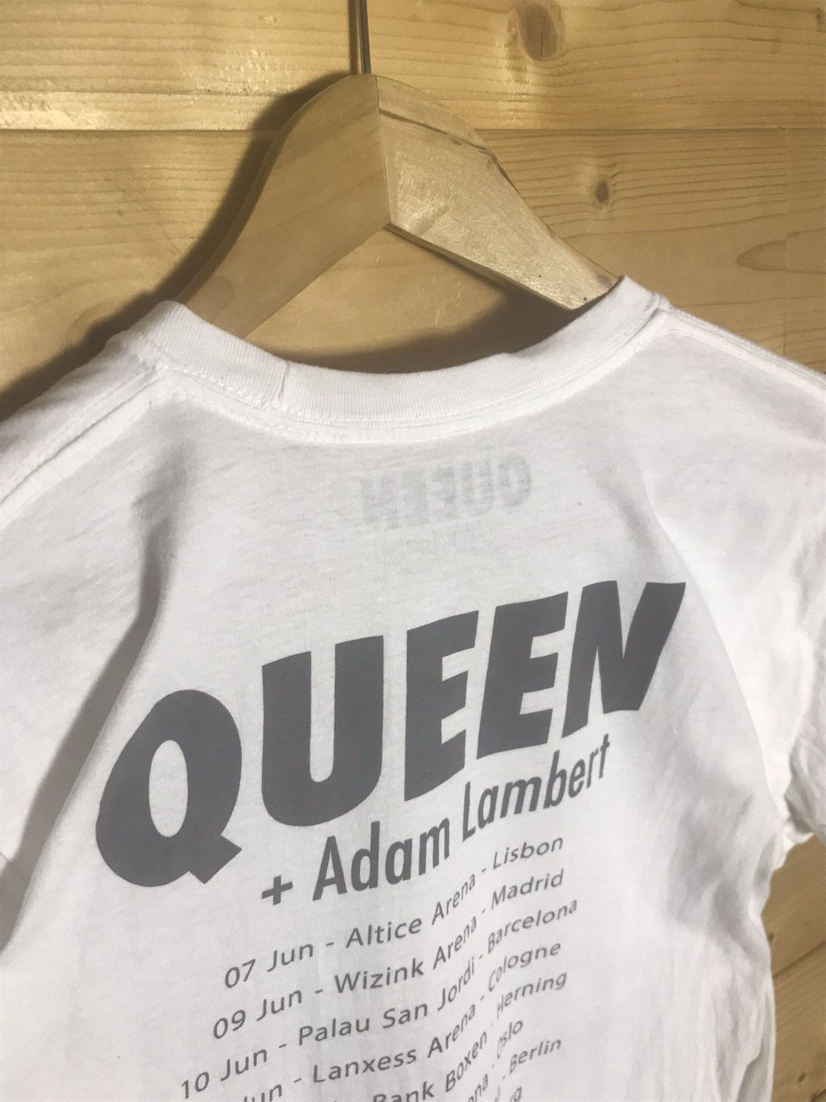 Vintage Queen X Adam Lambert tour t-shirt Size US S / EU 44-46 / 1 - 9 Thumbnail
