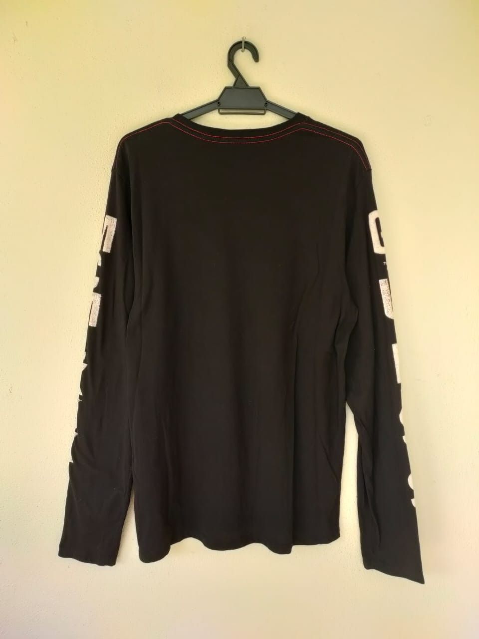 Designer Guess Long Sleeve T Size US M / EU 48-50 / 2 - 2 Thumbnail