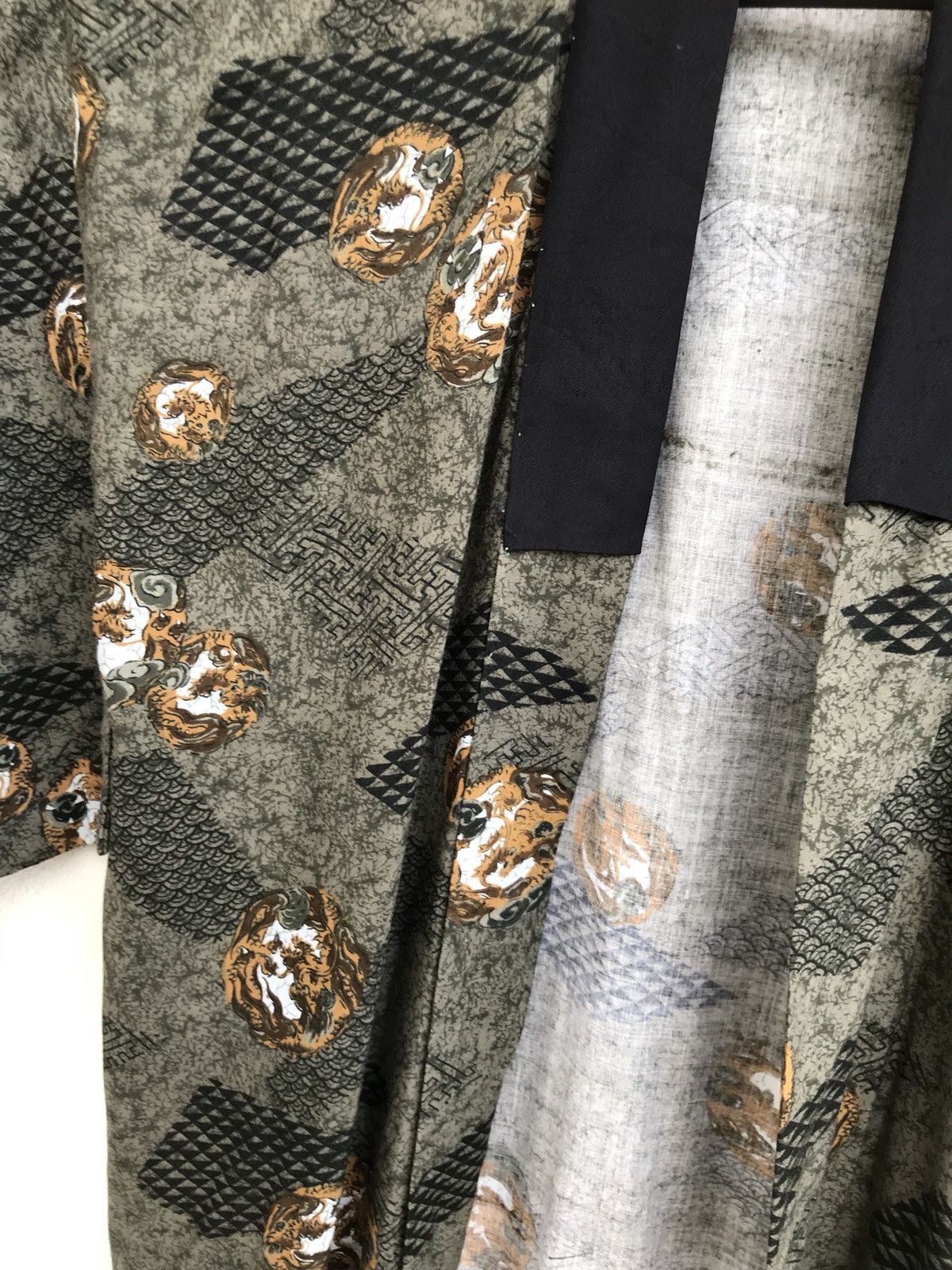 Japanese Brand Vintage Handmade Kimono Noragi Fighting Dragon Size US L / EU 52-54 / 3 - 6 Thumbnail