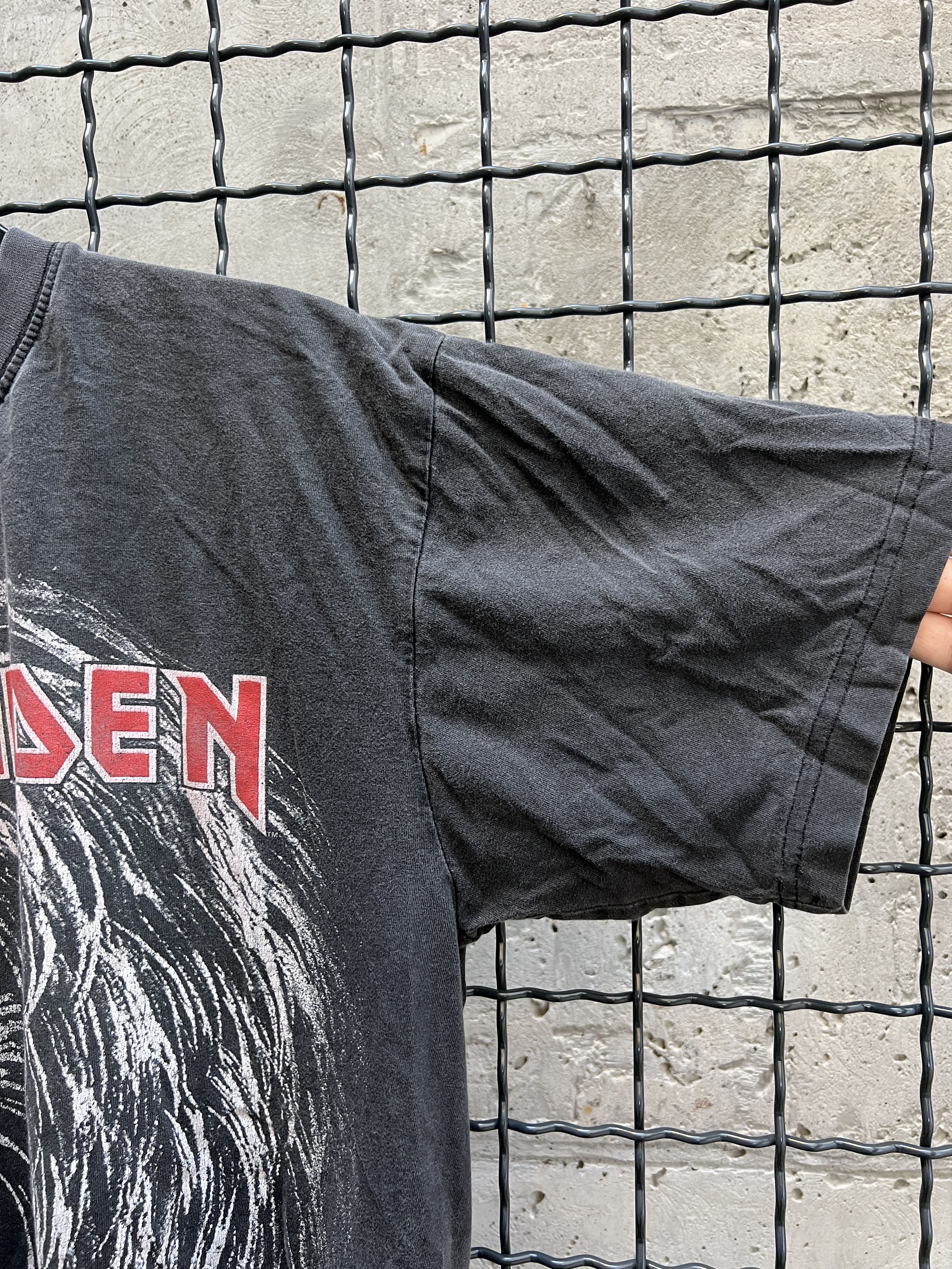 Band Tees × Vintage Vintage 1981 Iron Maiden Rock Band T-shirt Size US L / EU 52-54 / 3 - 9 Thumbnail