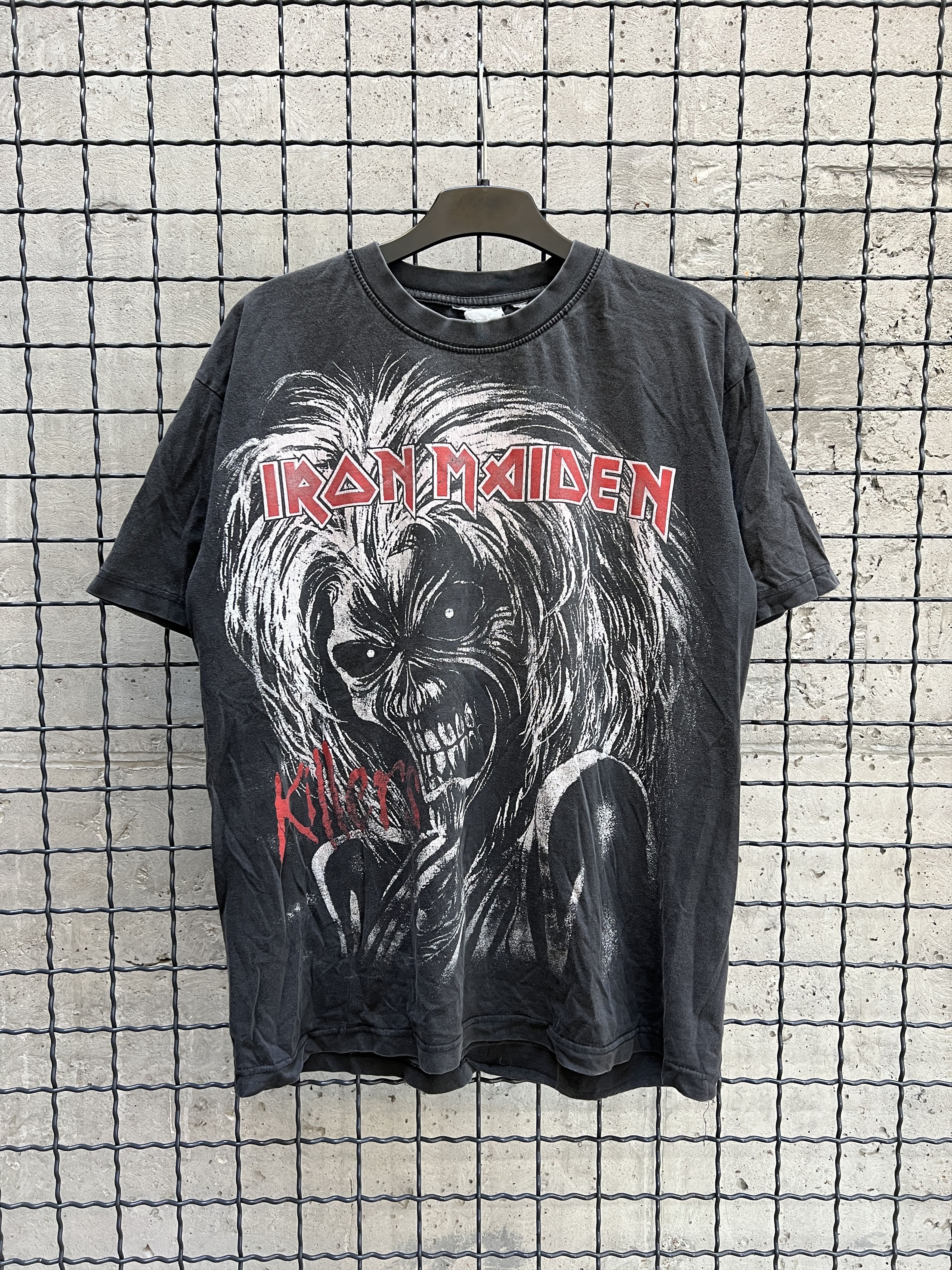 Band Tees × Vintage Vintage 1981 Iron Maiden Rock Band T-shirt Size US L / EU 52-54 / 3 - 1 Thumbnail
