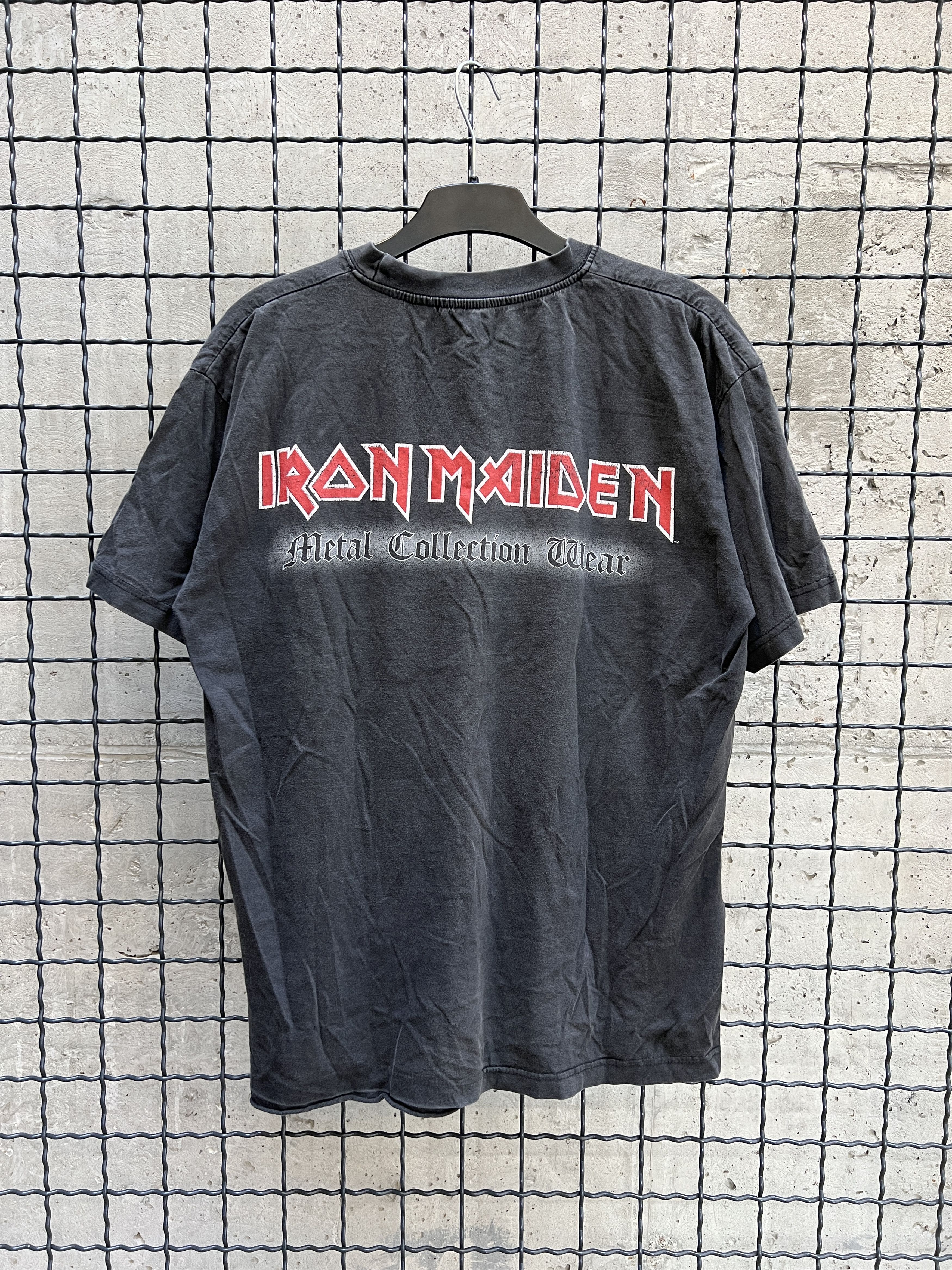 Band Tees × Vintage Vintage 1981 Iron Maiden Rock Band T-shirt Size US L / EU 52-54 / 3 - 2 Thumbnail