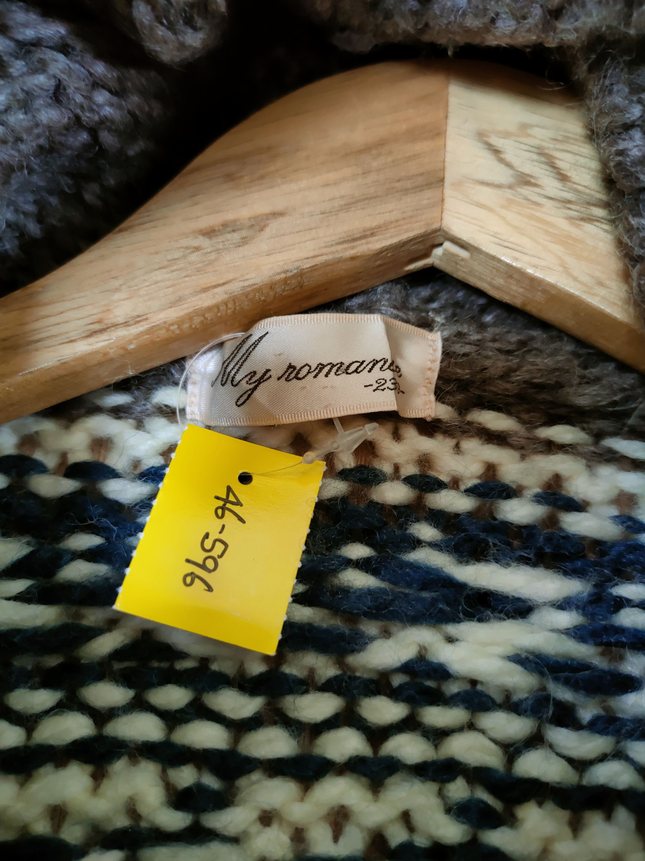 Aran Crafts My Romance whale art aran isle cable knitwear hoodie #46-596 Size S / US 4 / IT 40 - 5 Thumbnail