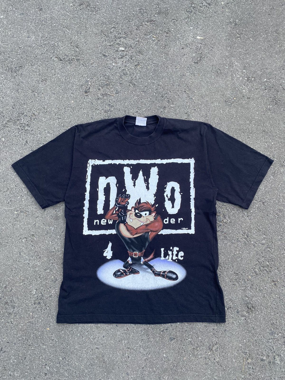 Cartoon Network × Vintage × WWE 2000 Looney Tunes Taz nWo Wrestling Tee Size US XL / EU 56 / 4 - 2 Thumbnail