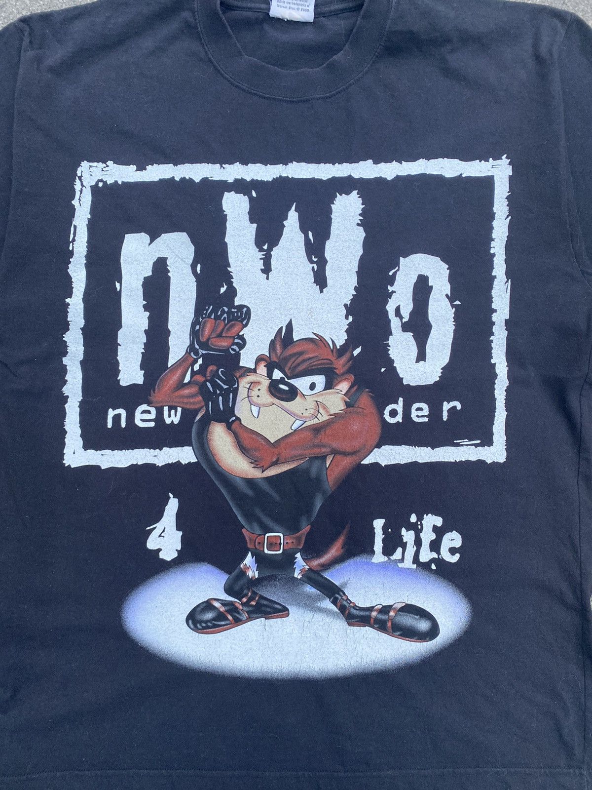 Cartoon Network × Vintage × WWE 2000 Looney Tunes Taz nWo Wrestling Tee Size US XL / EU 56 / 4 - 3 Thumbnail