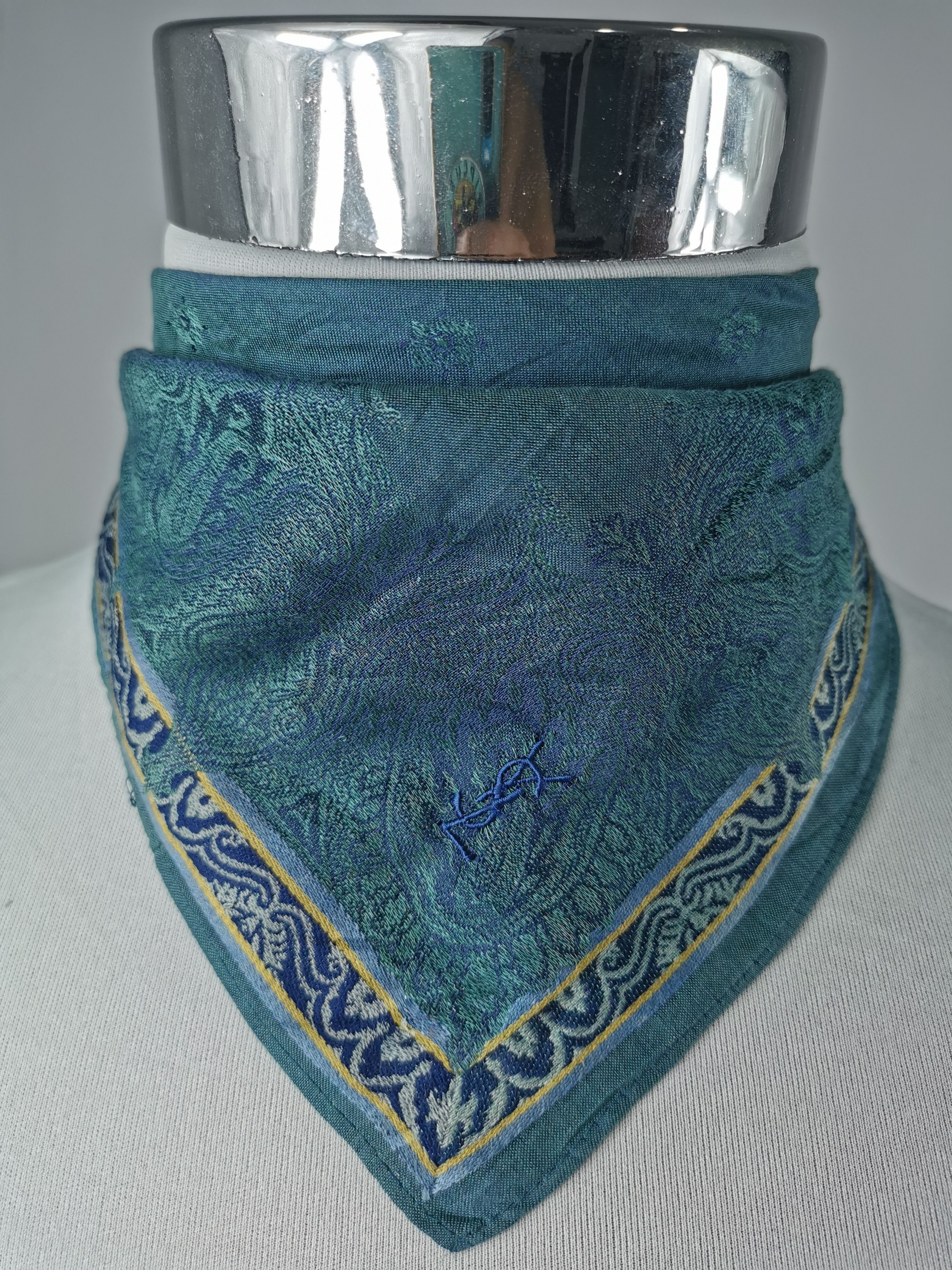 Vintage × Yves Saint Laurent Yves saint laurent handkerchief bandana neckerchief Size ONE SIZE - 1 Thumbnail