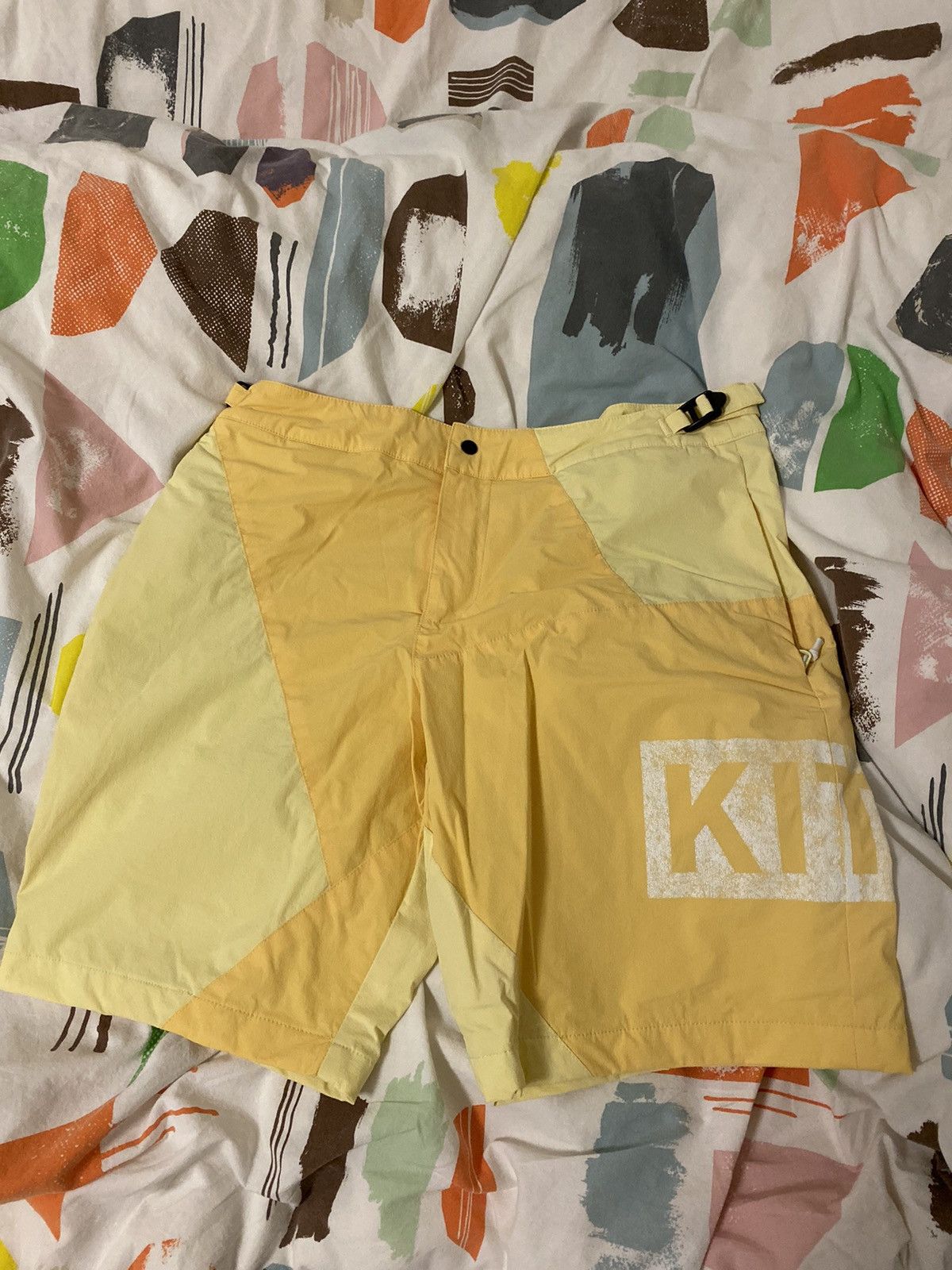 Kith X Columbia Beige/Green Deschutes Valley Reversible Shorts M