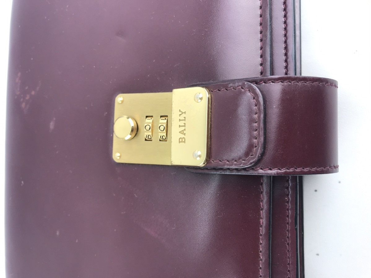 Bally ❌Last Drop❌ Authentic Bally cluthbag handcarry Leather Size ONE SIZE - 5 Thumbnail