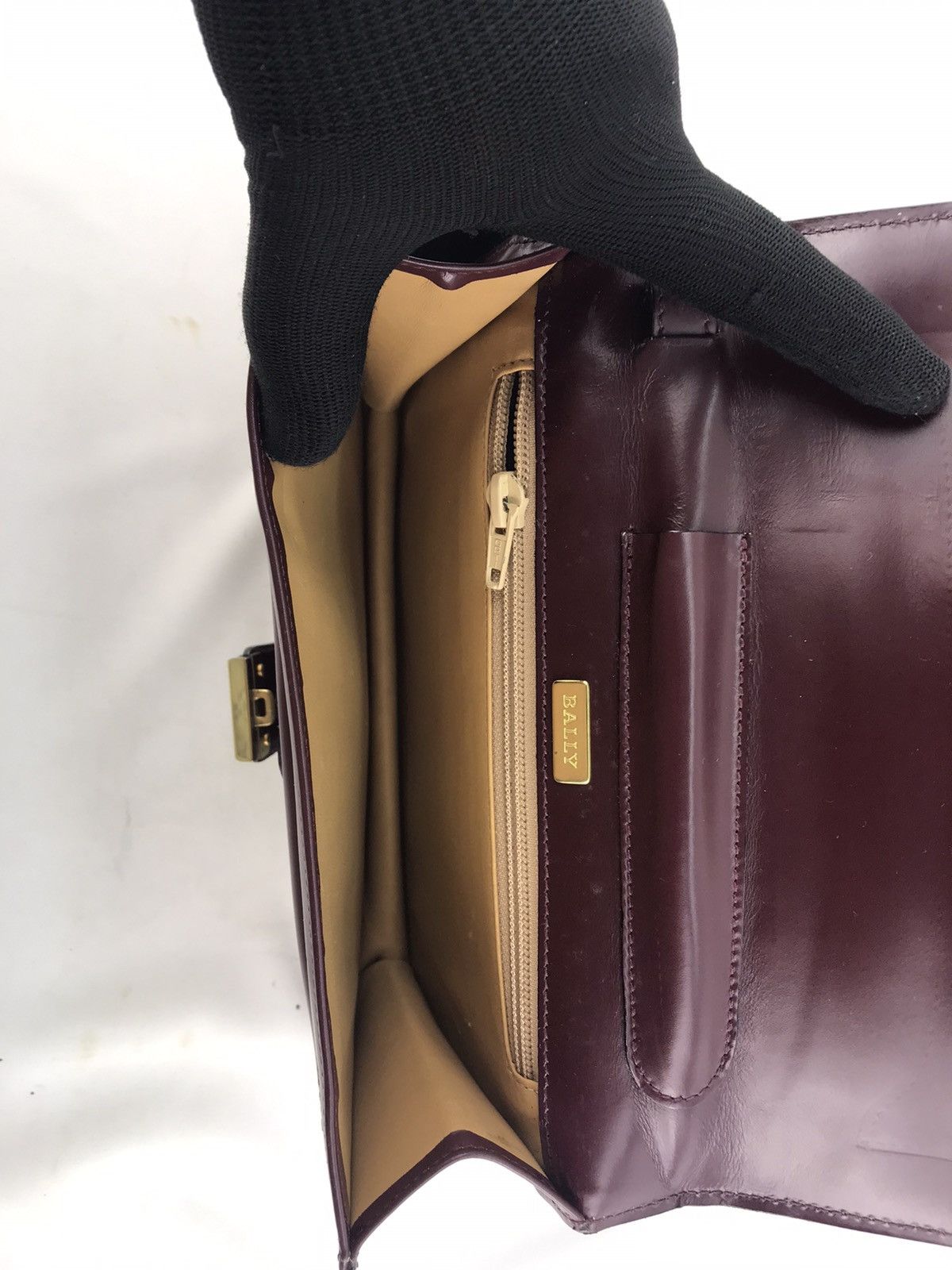 Bally ❌Last Drop❌ Authentic Bally cluthbag handcarry Leather Size ONE SIZE - 13 Thumbnail