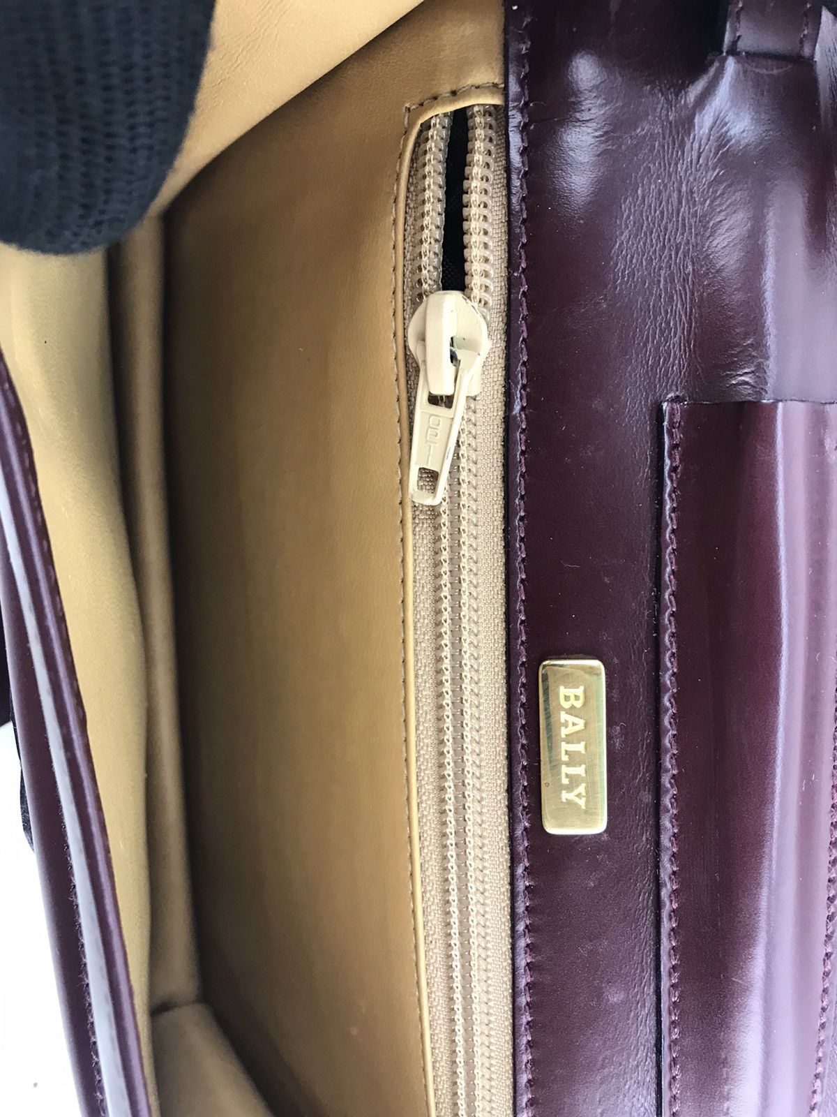 Bally ❌Last Drop❌ Authentic Bally cluthbag handcarry Leather Size ONE SIZE - 14 Thumbnail
