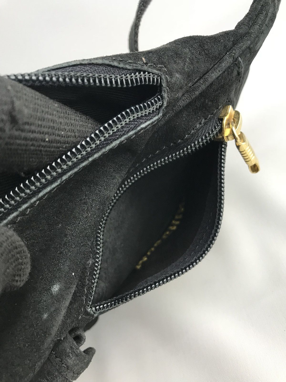 Moschino × Vintage ❌Last Drop❌ 🔥Rare🔥Vintage Moschino Leather Waistbag Size ONE SIZE - 19 Thumbnail