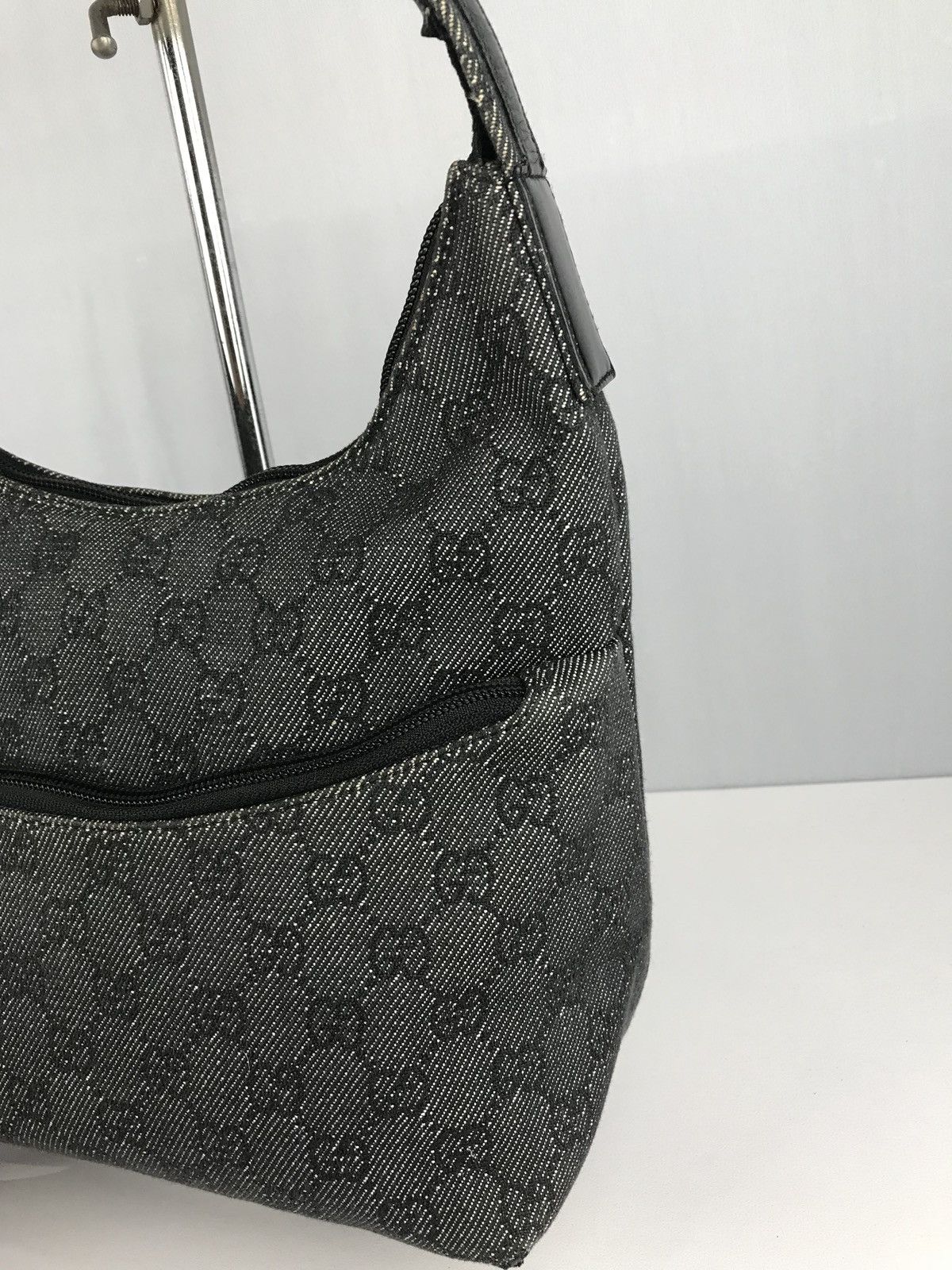 Gucci ❌Last Drop❌ 🔥 Rare🔥 Authentic Gucci GG Hobo Bag Size ONE SIZE - 4 Thumbnail