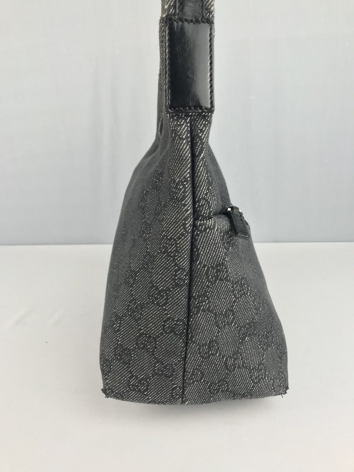 Gucci ❌Last Drop❌ 🔥 Rare🔥 Authentic Gucci GG Hobo Bag Size ONE SIZE - 7 Thumbnail