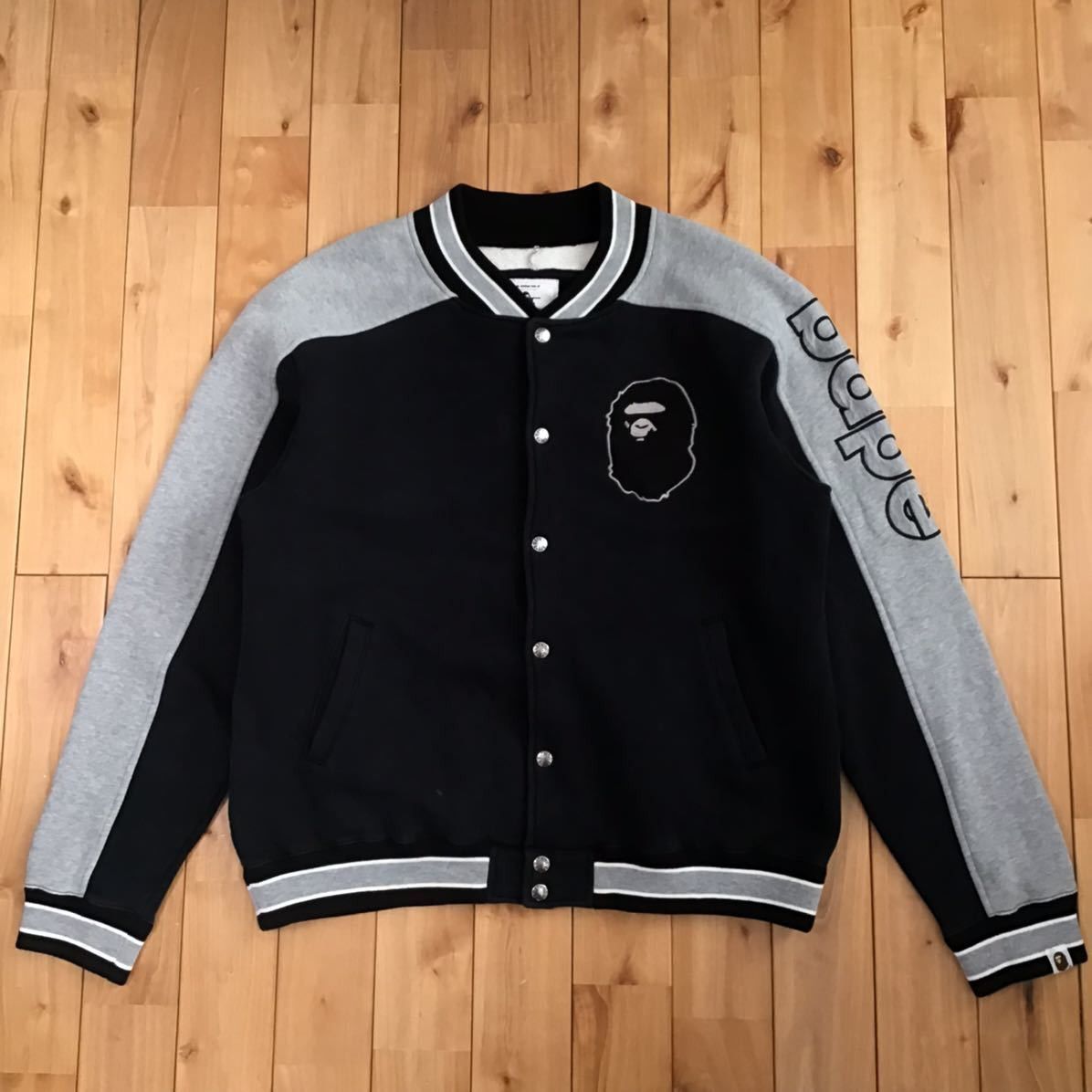 Bape BAPE HEAD LOGO Sweat varsity jacket a bathing ape NIGO Size US L / EU 52-54 / 3 - 1 Thumbnail